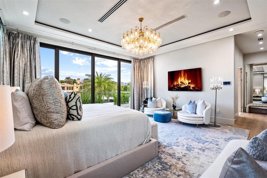 70 Isla Bahia Dr