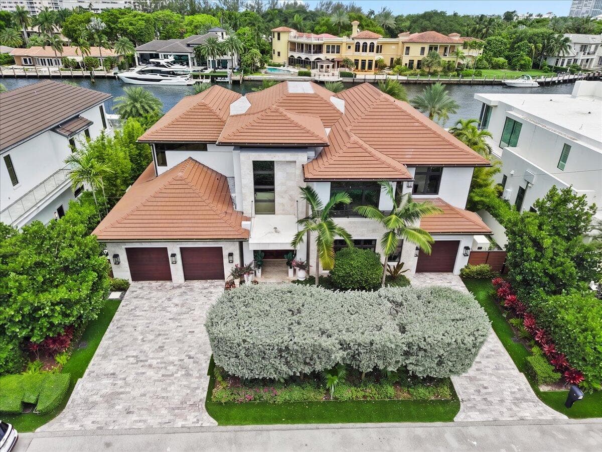 70 Isla Bahia Dr