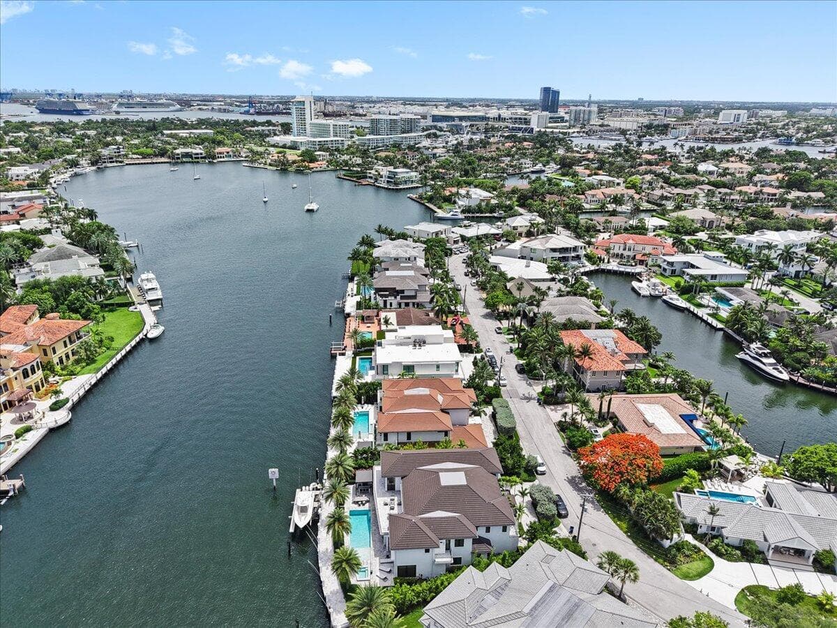 70 Isla Bahia Dr
