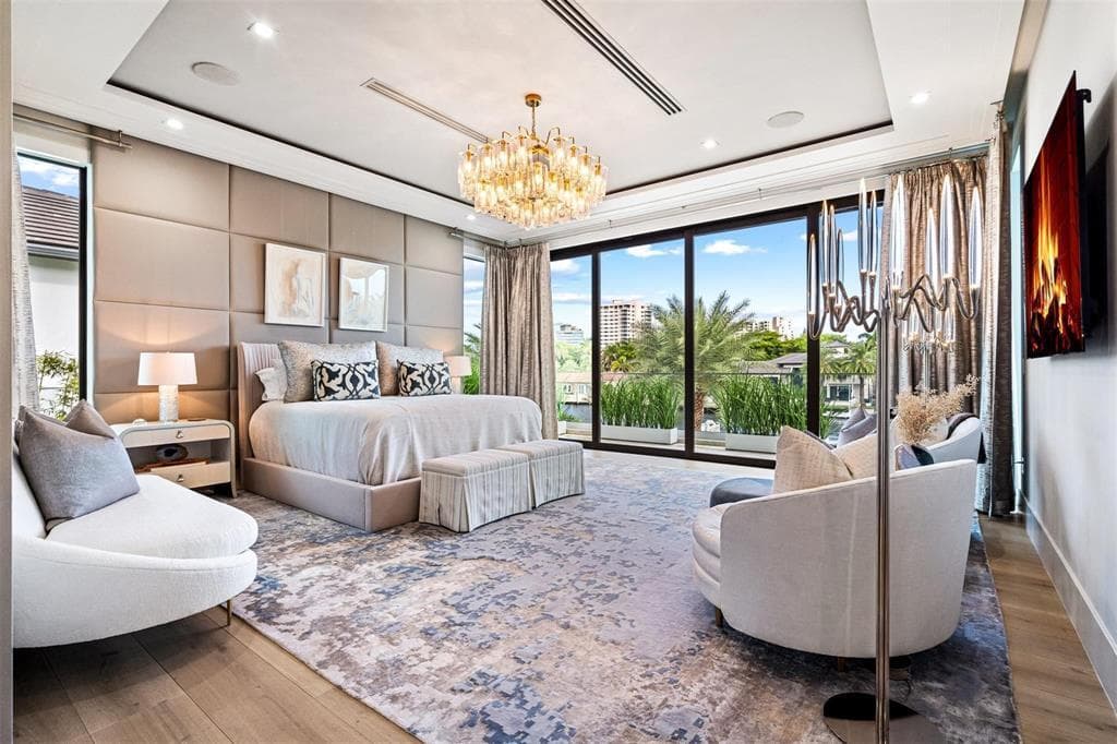 70 Isla Bahia Dr