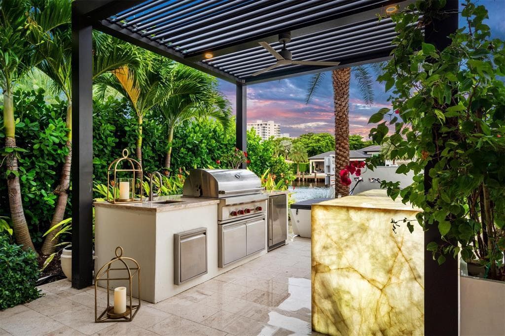 70 Isla Bahia Dr