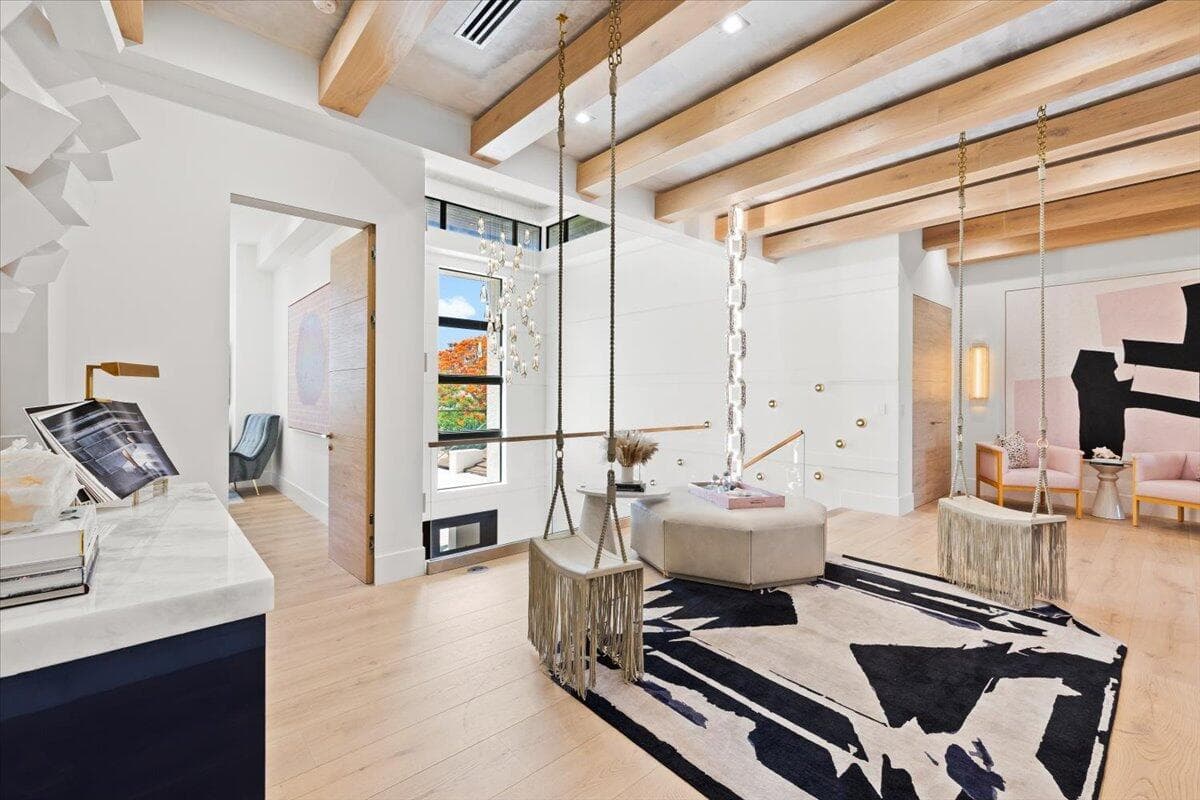 70 Isla Bahia Dr