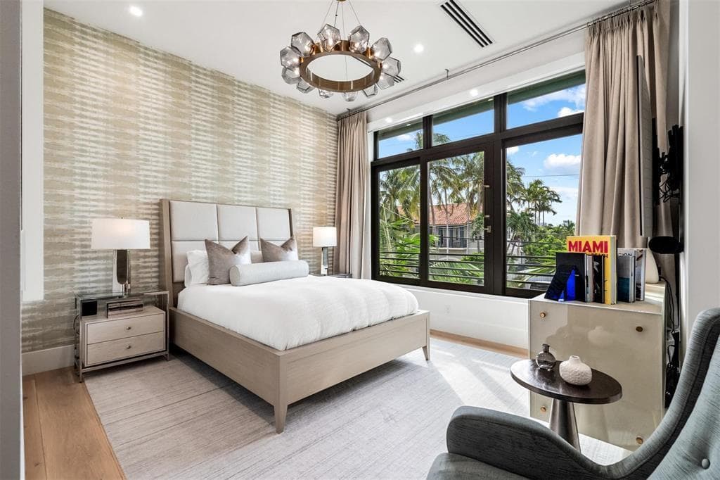 70 Isla Bahia Dr