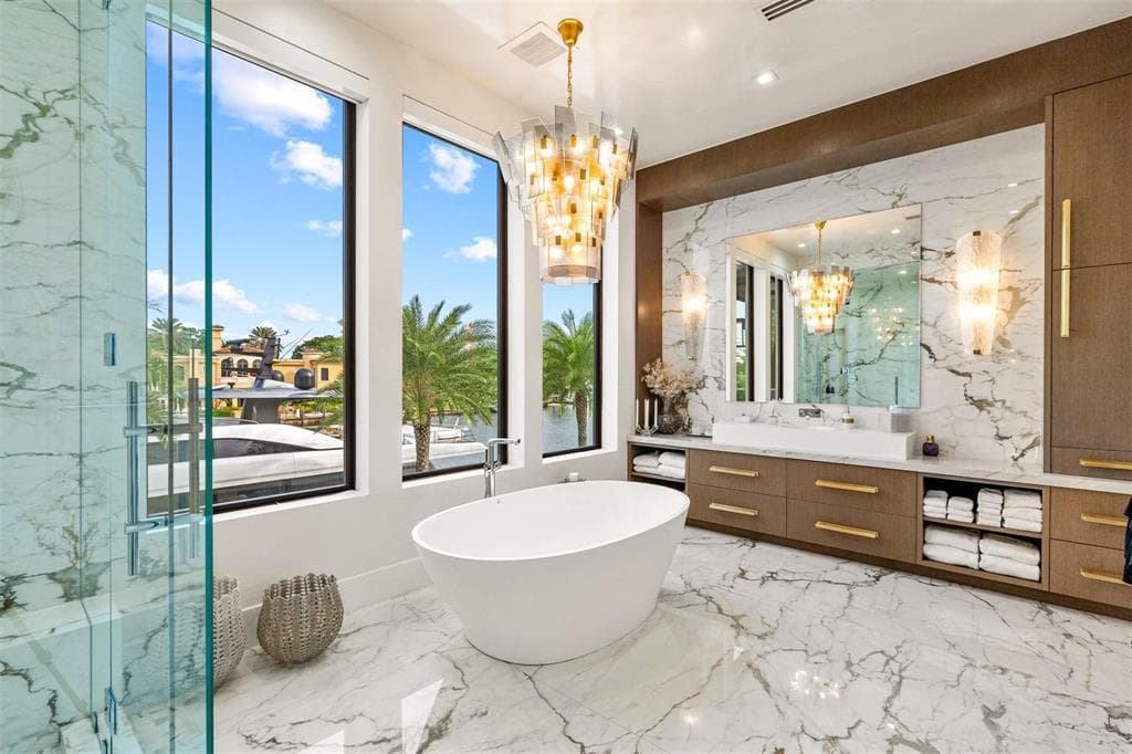 70 Isla Bahia Dr