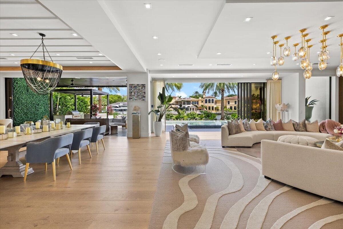 70 Isla Bahia Dr