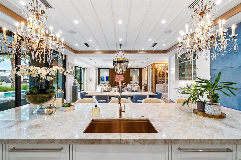 70 Isla Bahia Dr