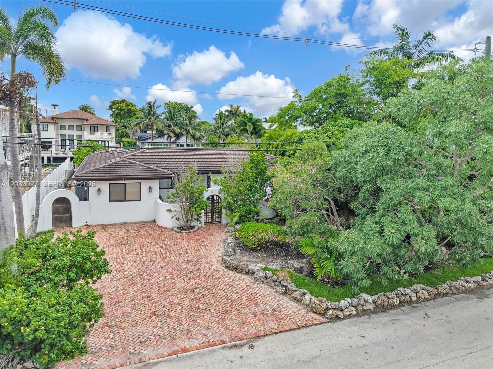 2311 Delmar Pl