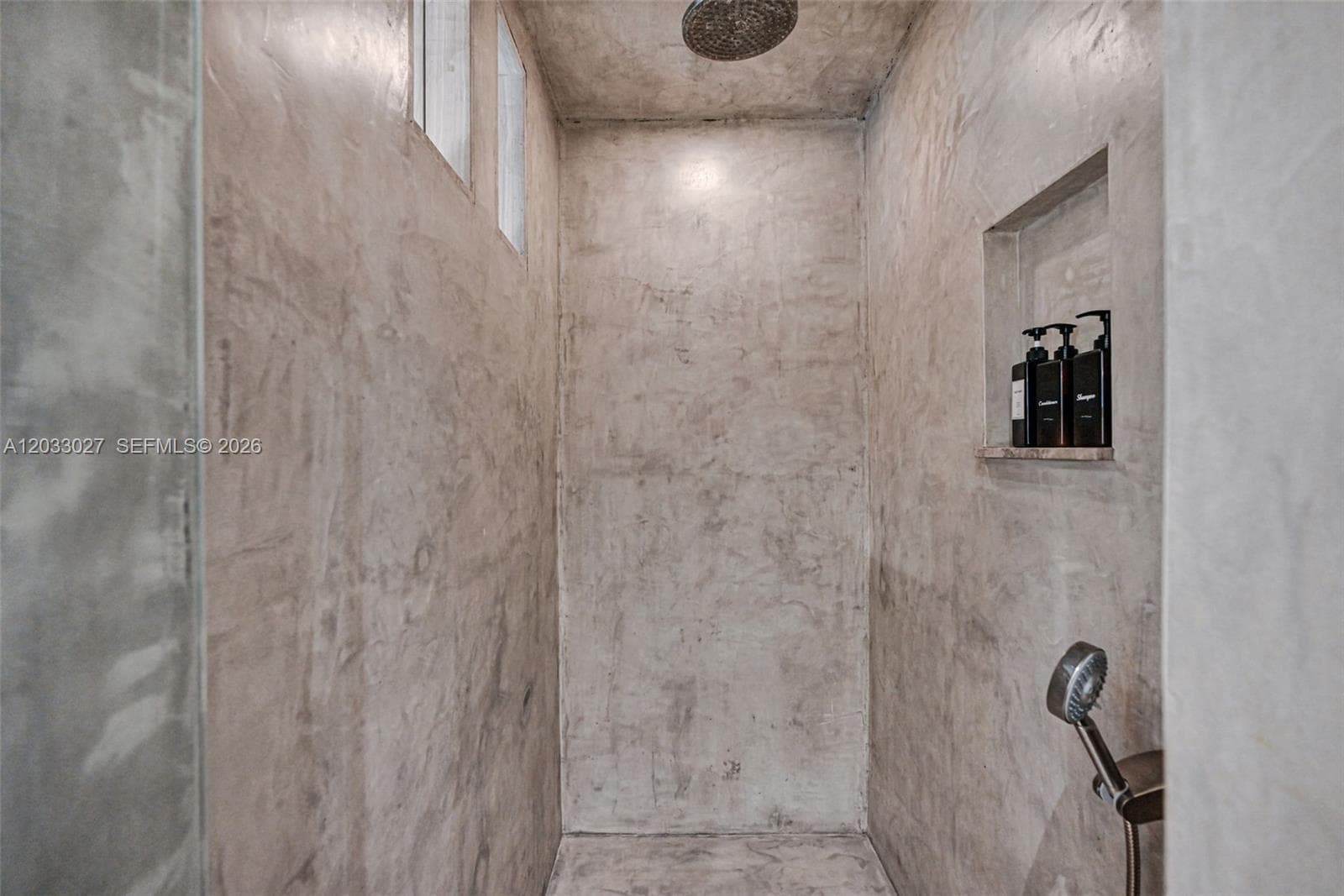 2311 Delmar Pl