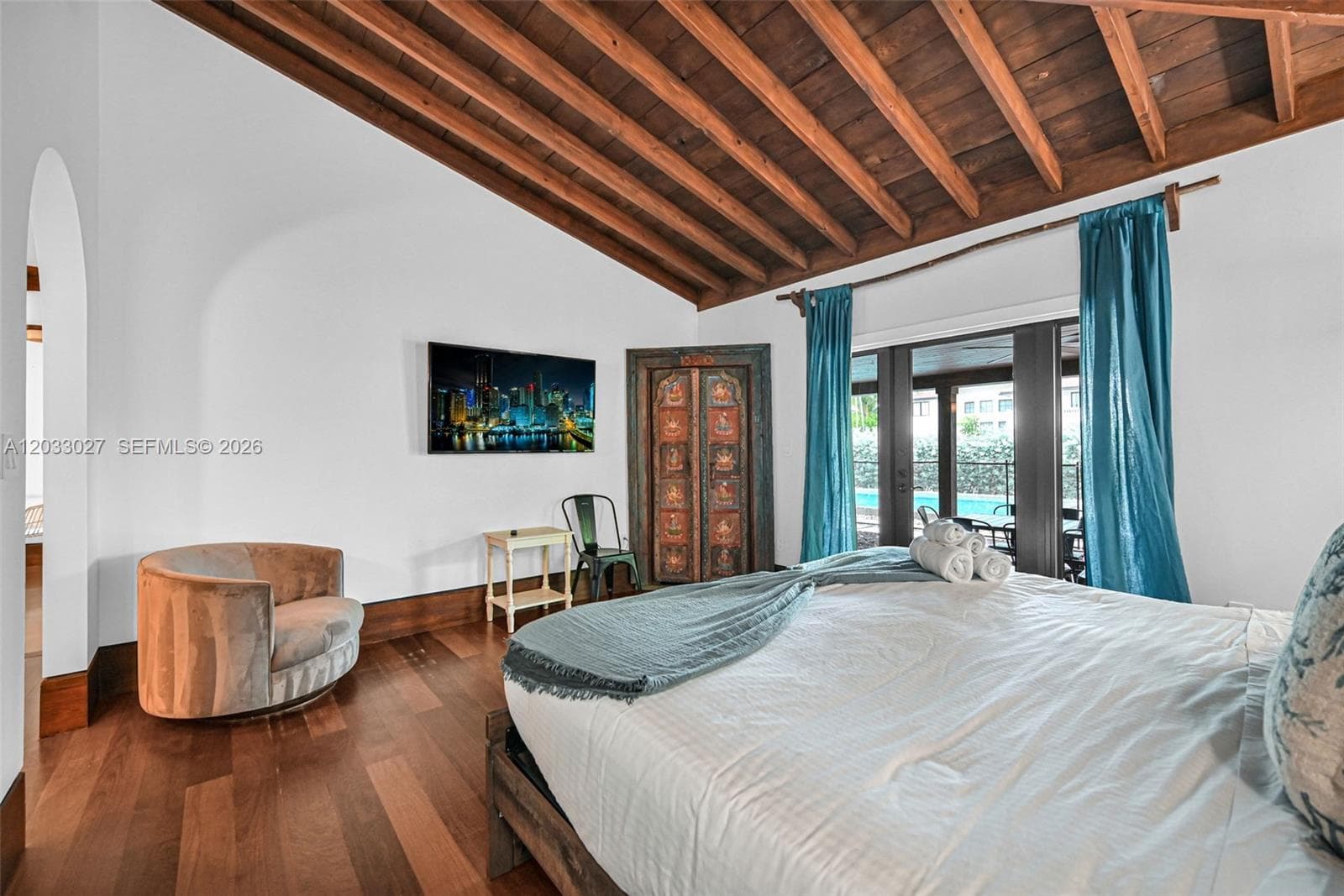 2311 Delmar Pl