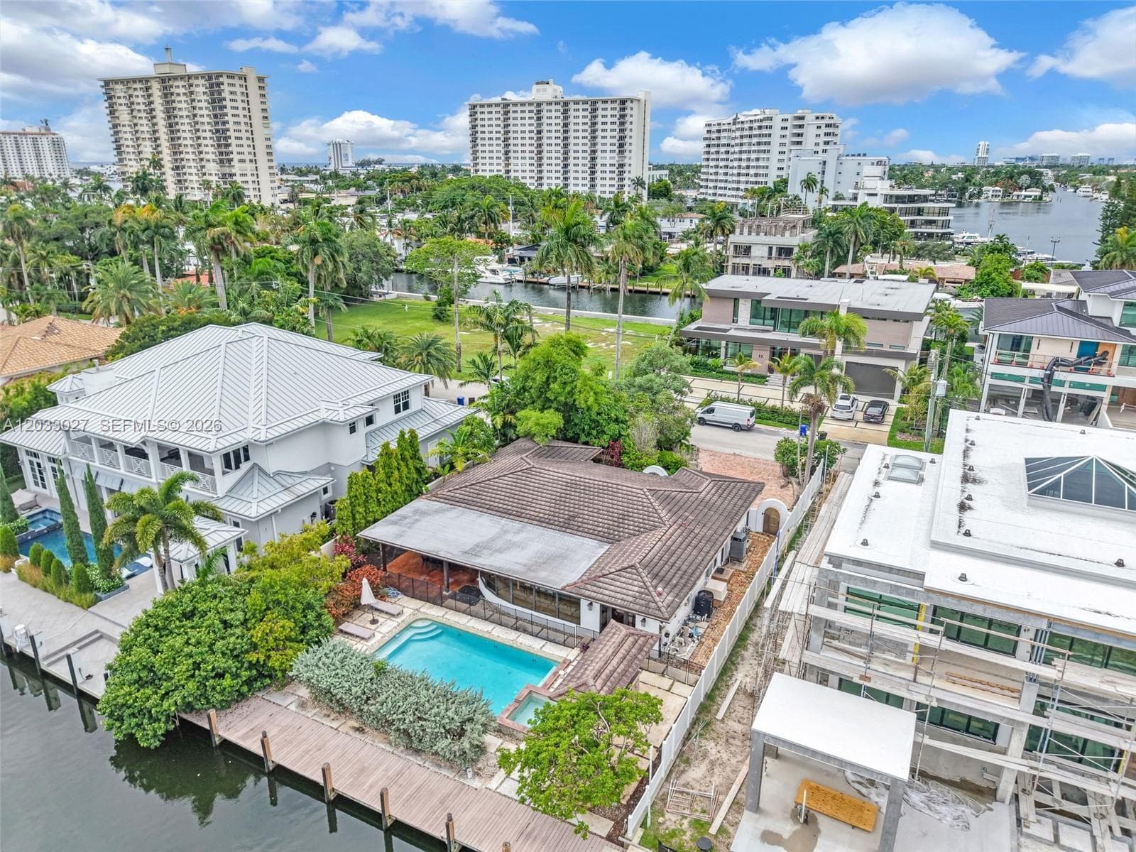 2311 Delmar Pl