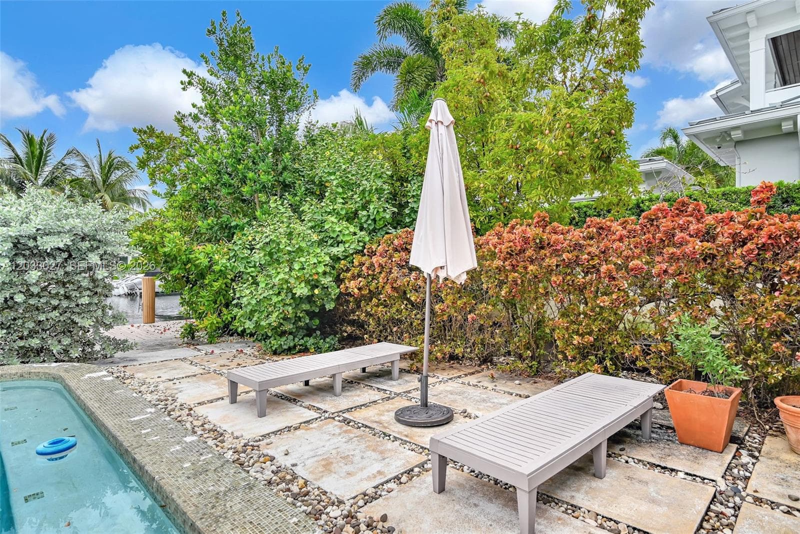 2311 Delmar Pl