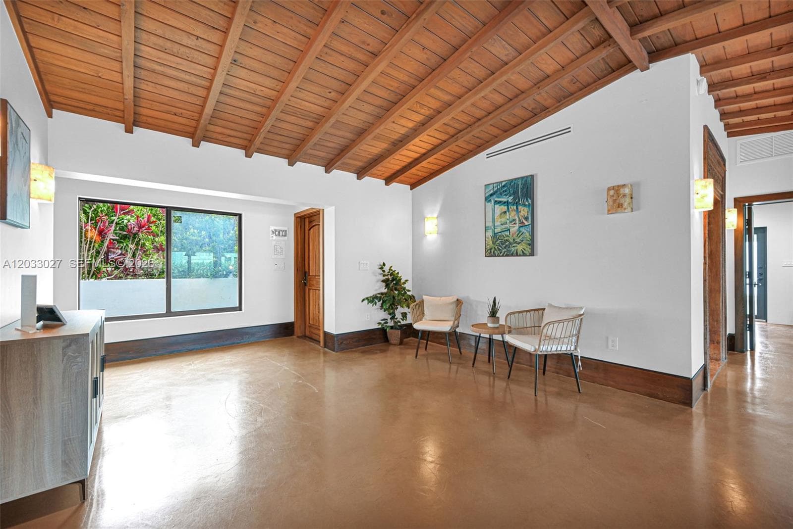 2311 Delmar Pl