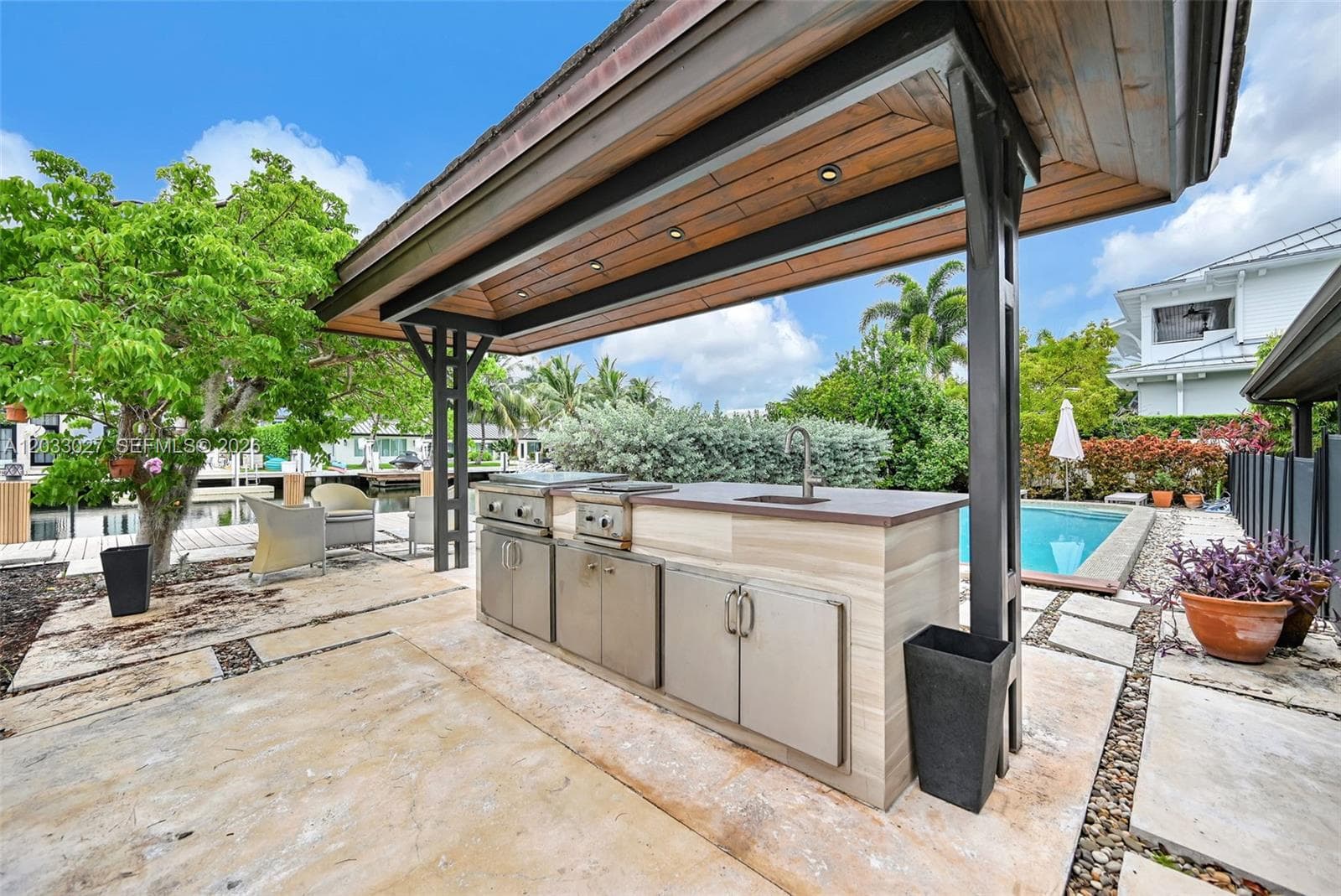 2311 Delmar Pl
