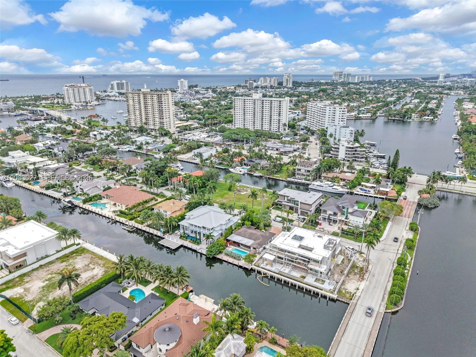 2311 Delmar Pl