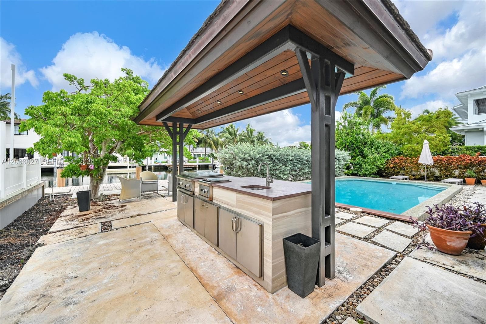 2311 Delmar Pl