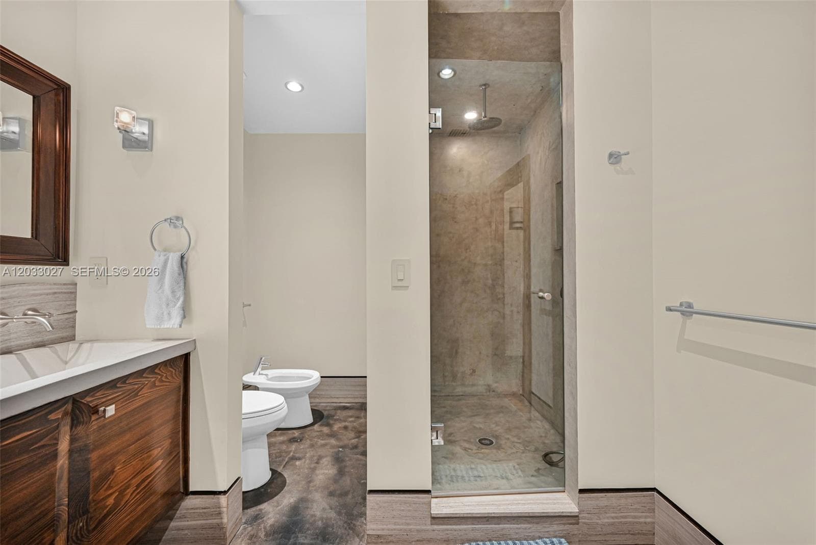 2311 Delmar Pl