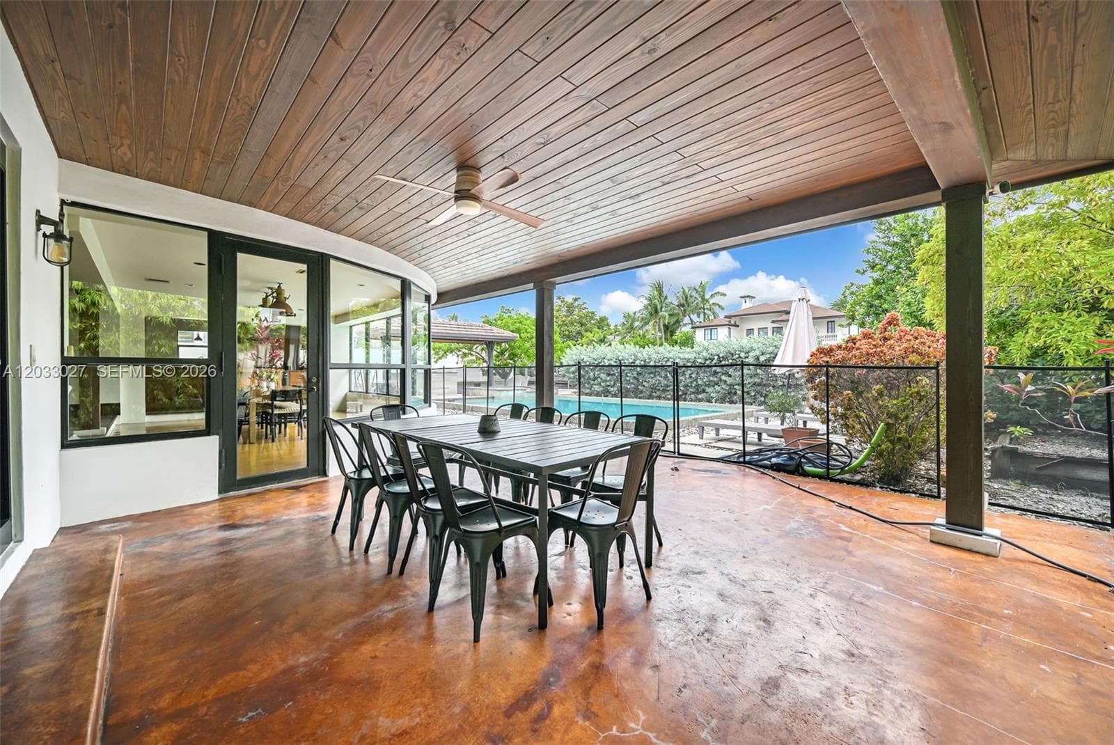2311 Delmar Pl