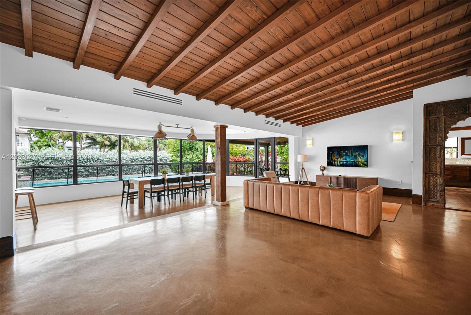 2311 Delmar Pl