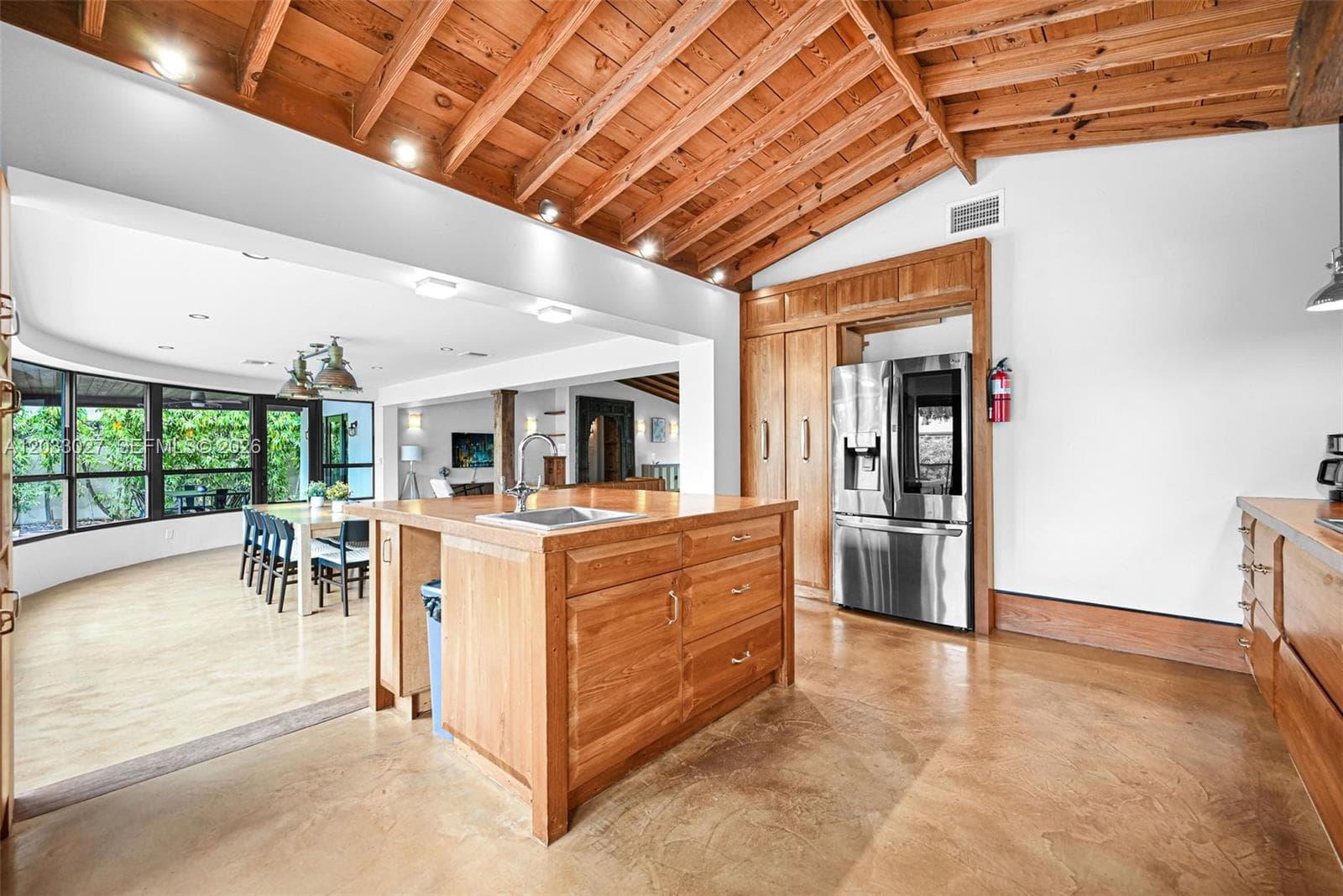 2311 Delmar Pl