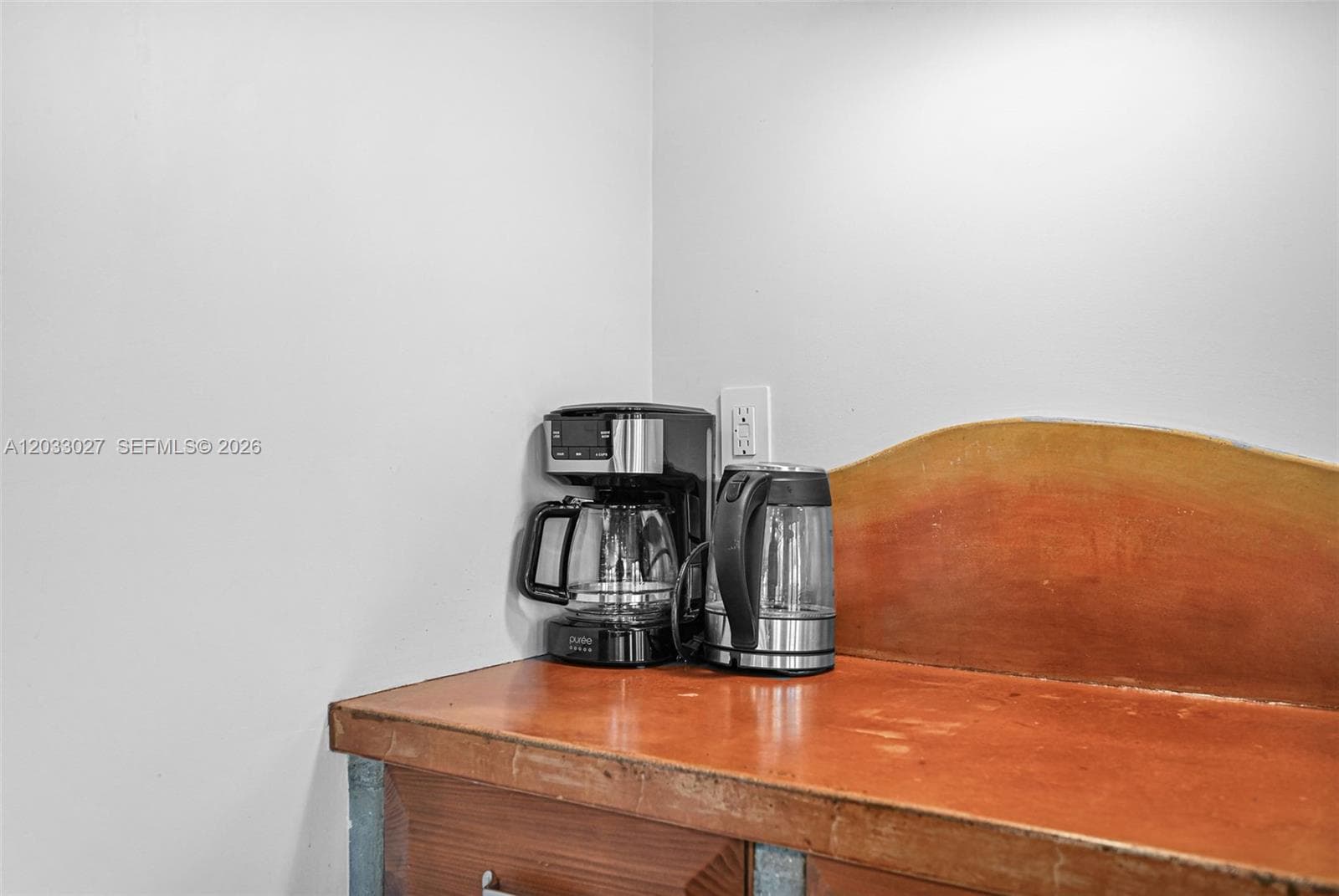 2311 Delmar Pl