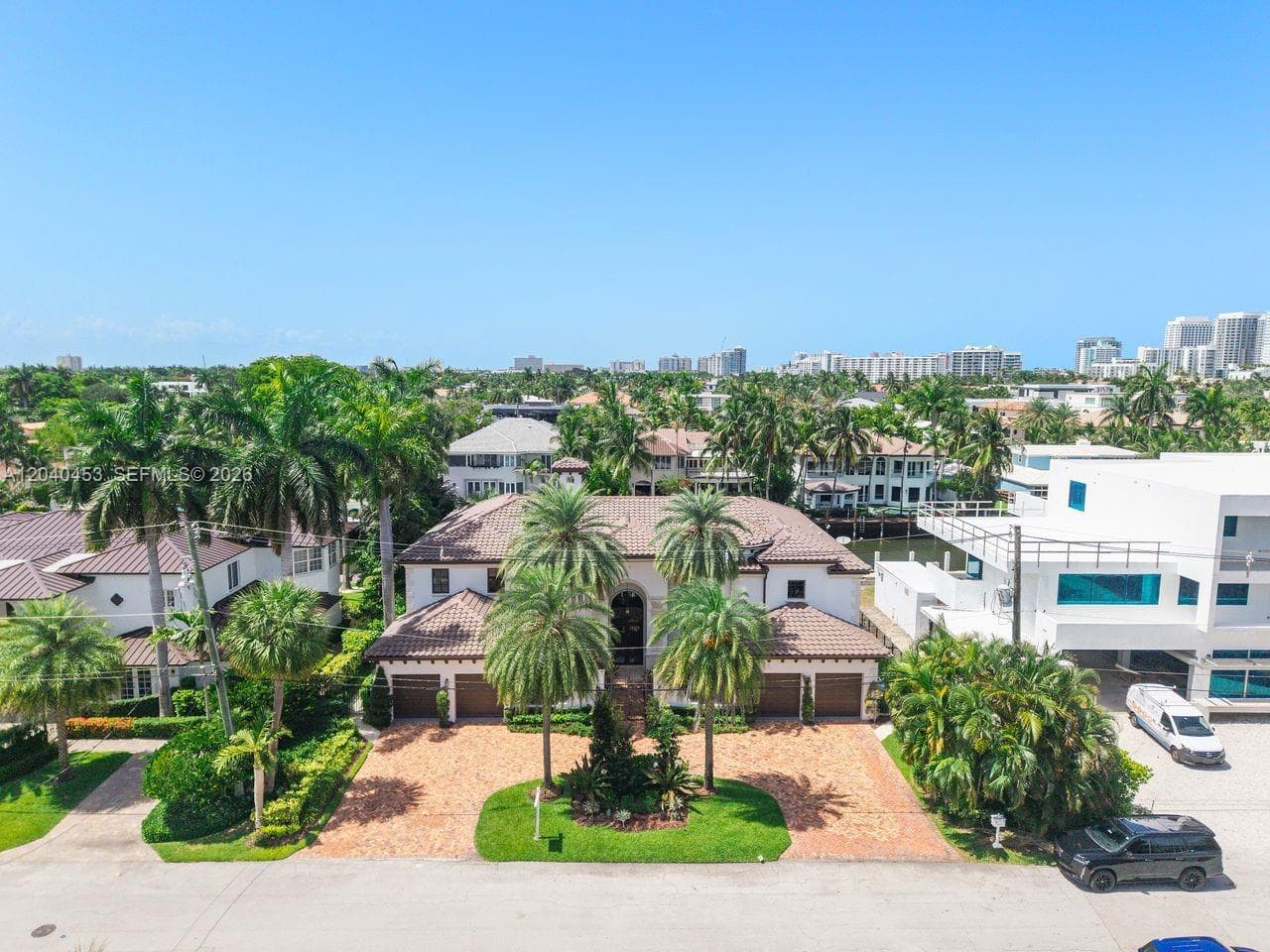 2601 Delmar Pl