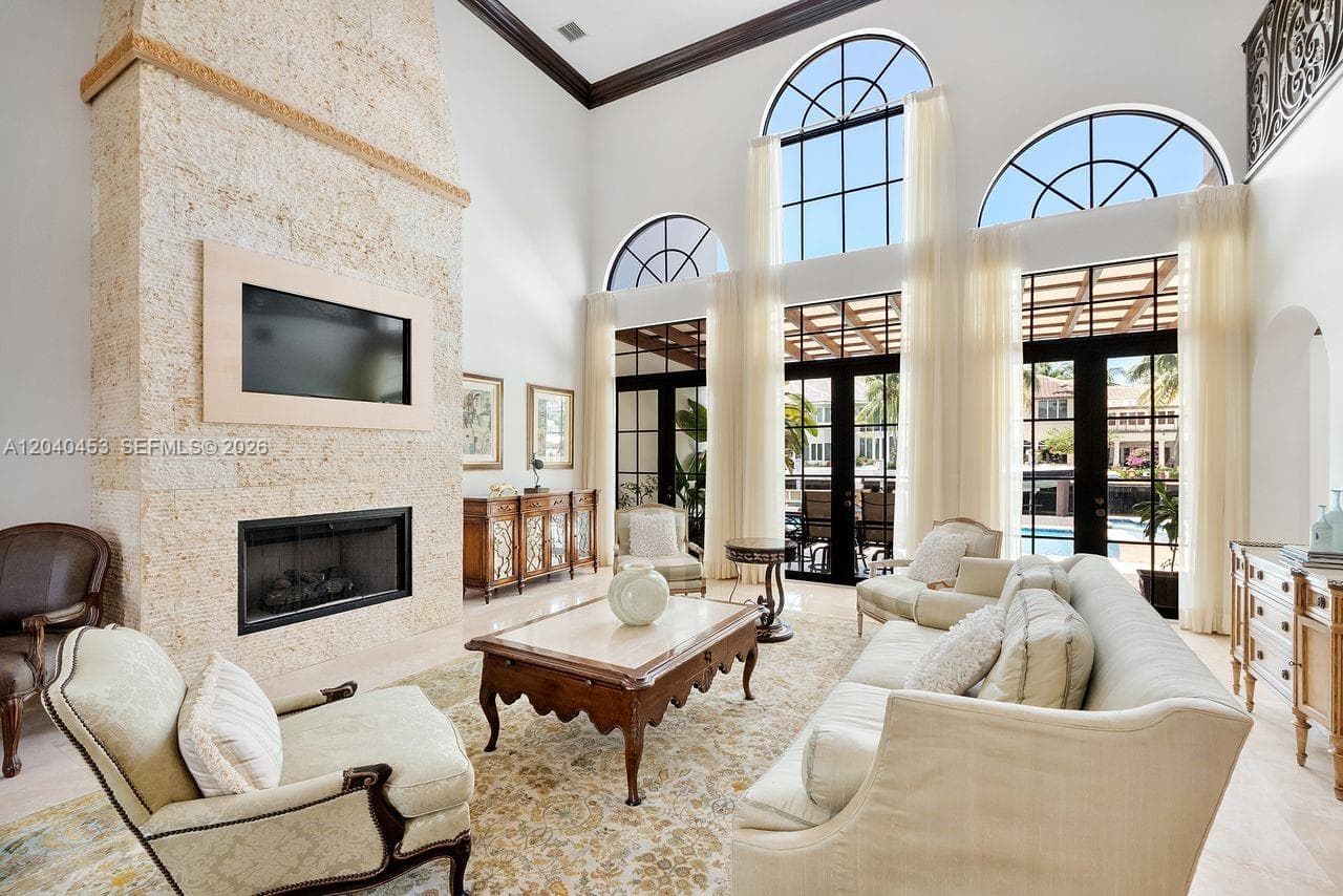 2601 Delmar Pl