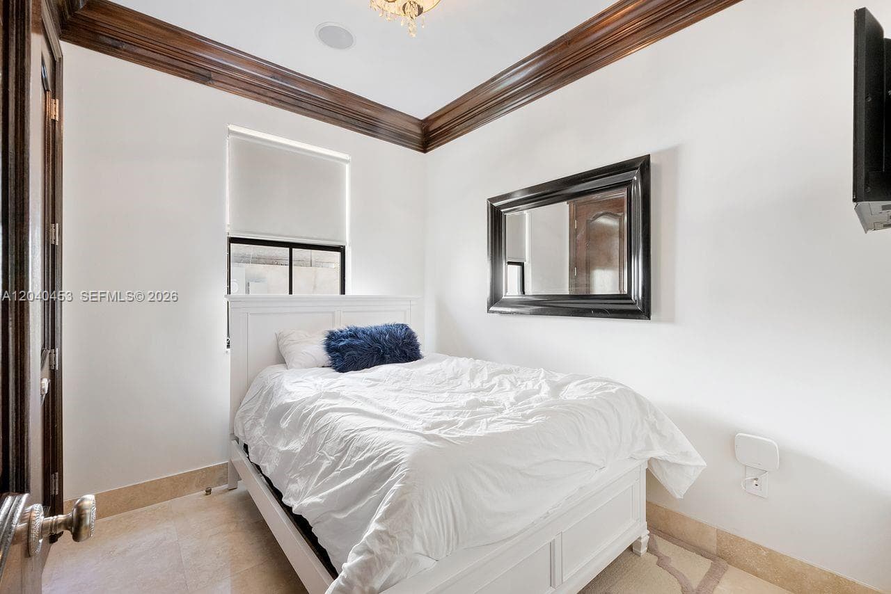 2601 Delmar Pl