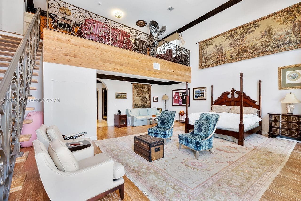 2601 Delmar Pl
