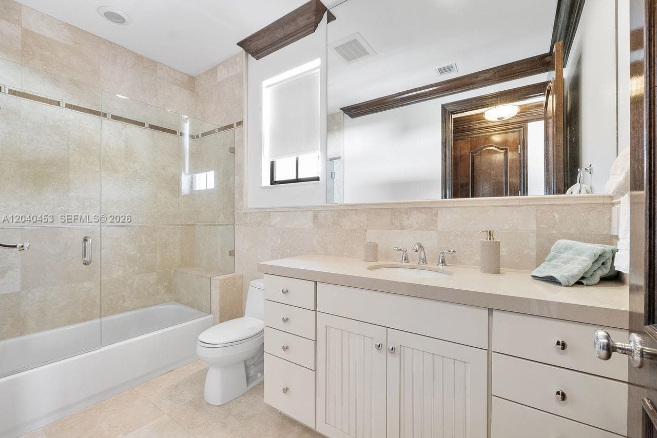 2601 Delmar Pl