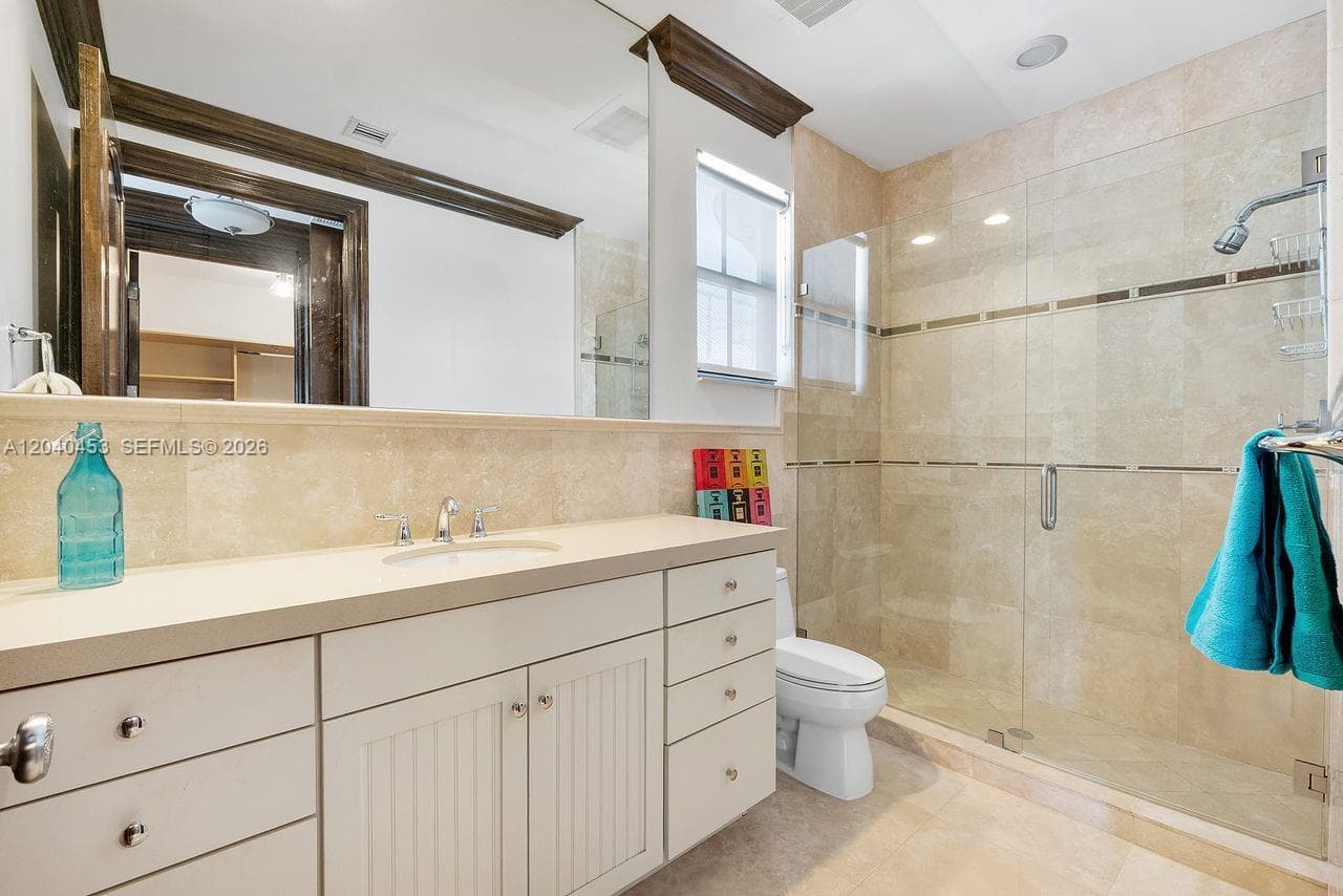 2601 Delmar Pl