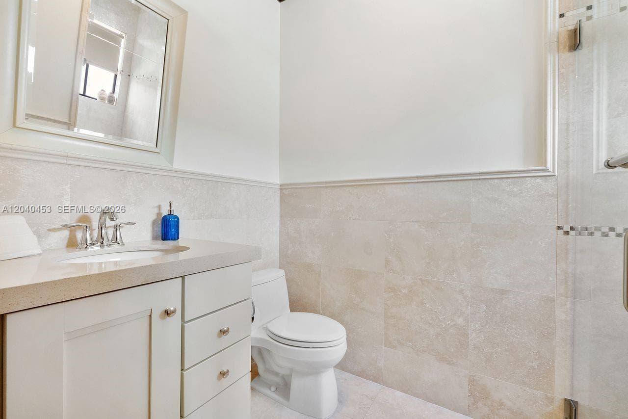 2601 Delmar Pl
