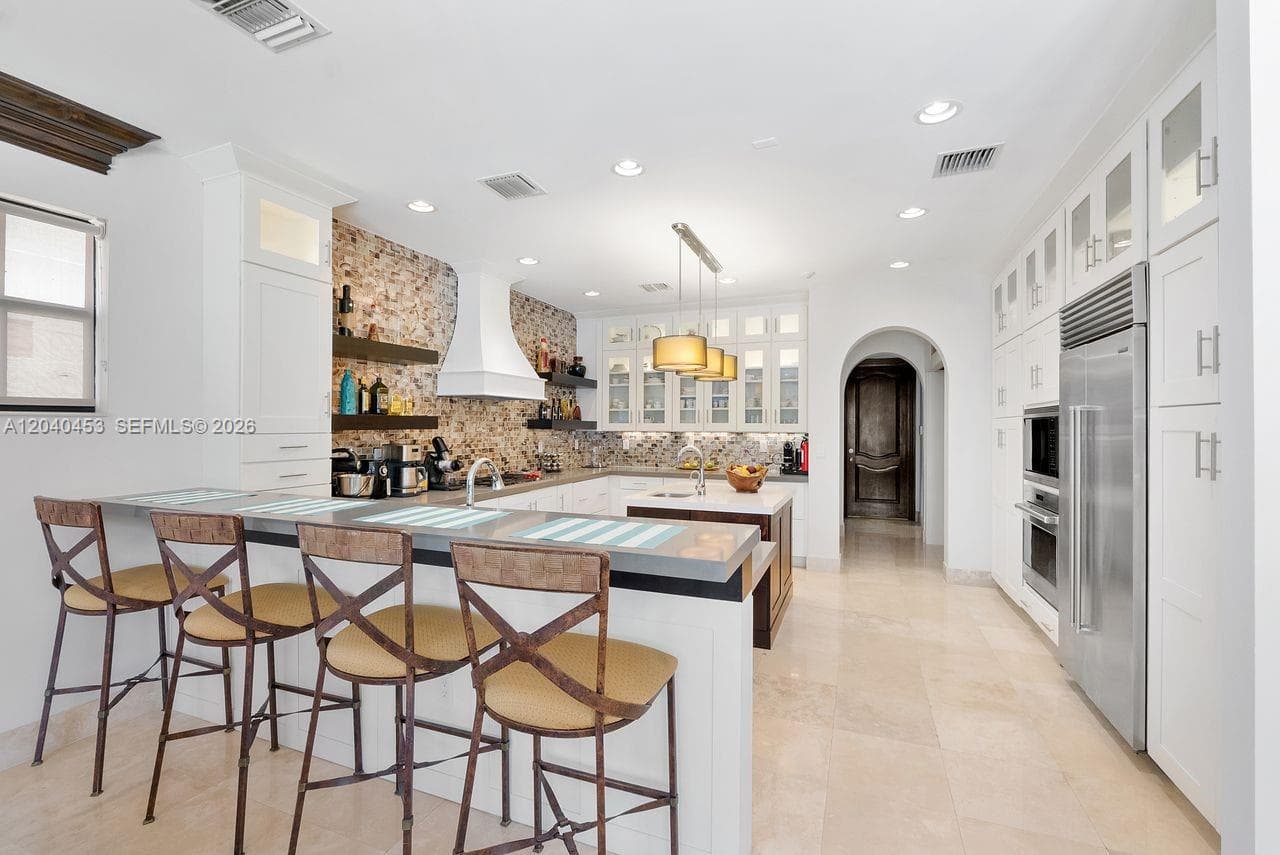2601 Delmar Pl