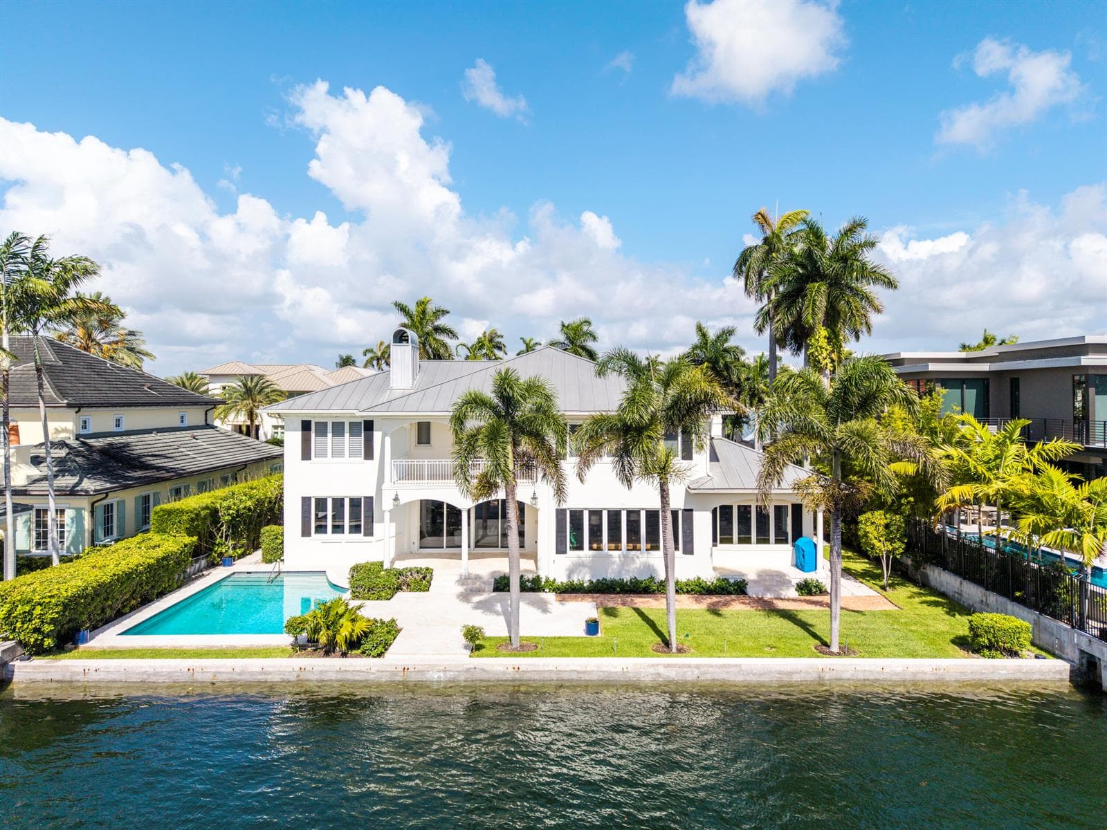 704 Isle of Palms Dr