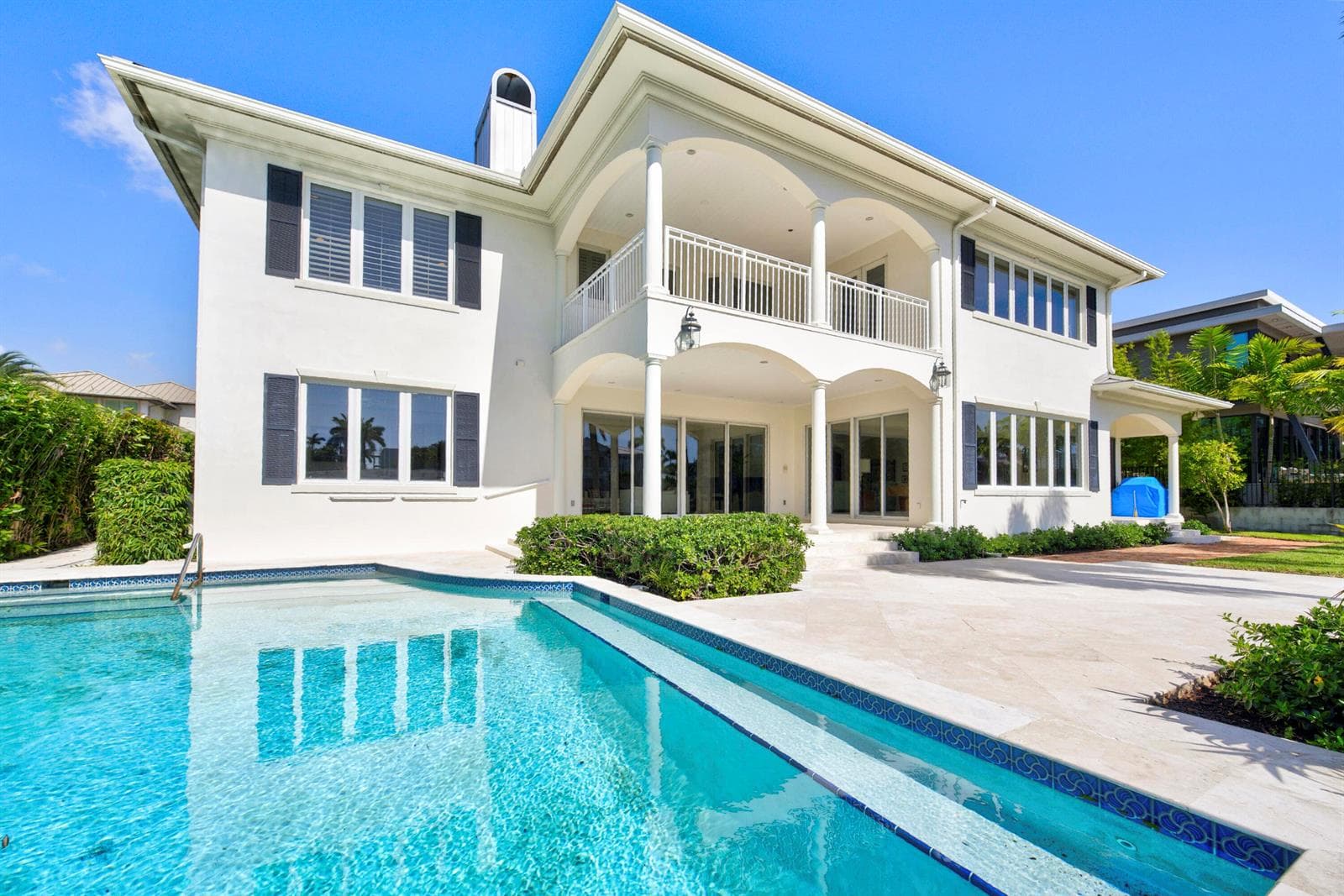 704 Isle of Palms Dr
