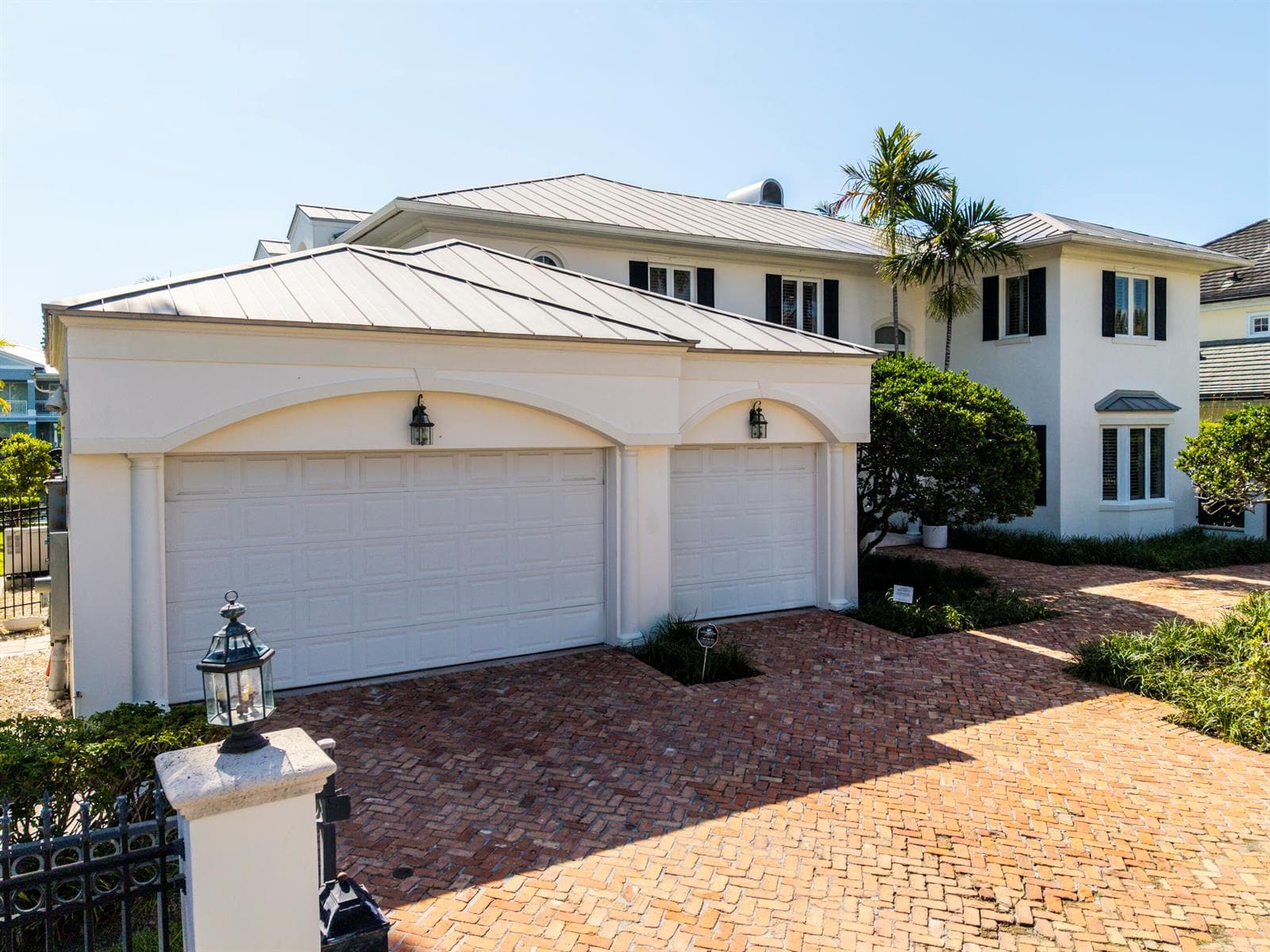 704 Isle of Palms Dr