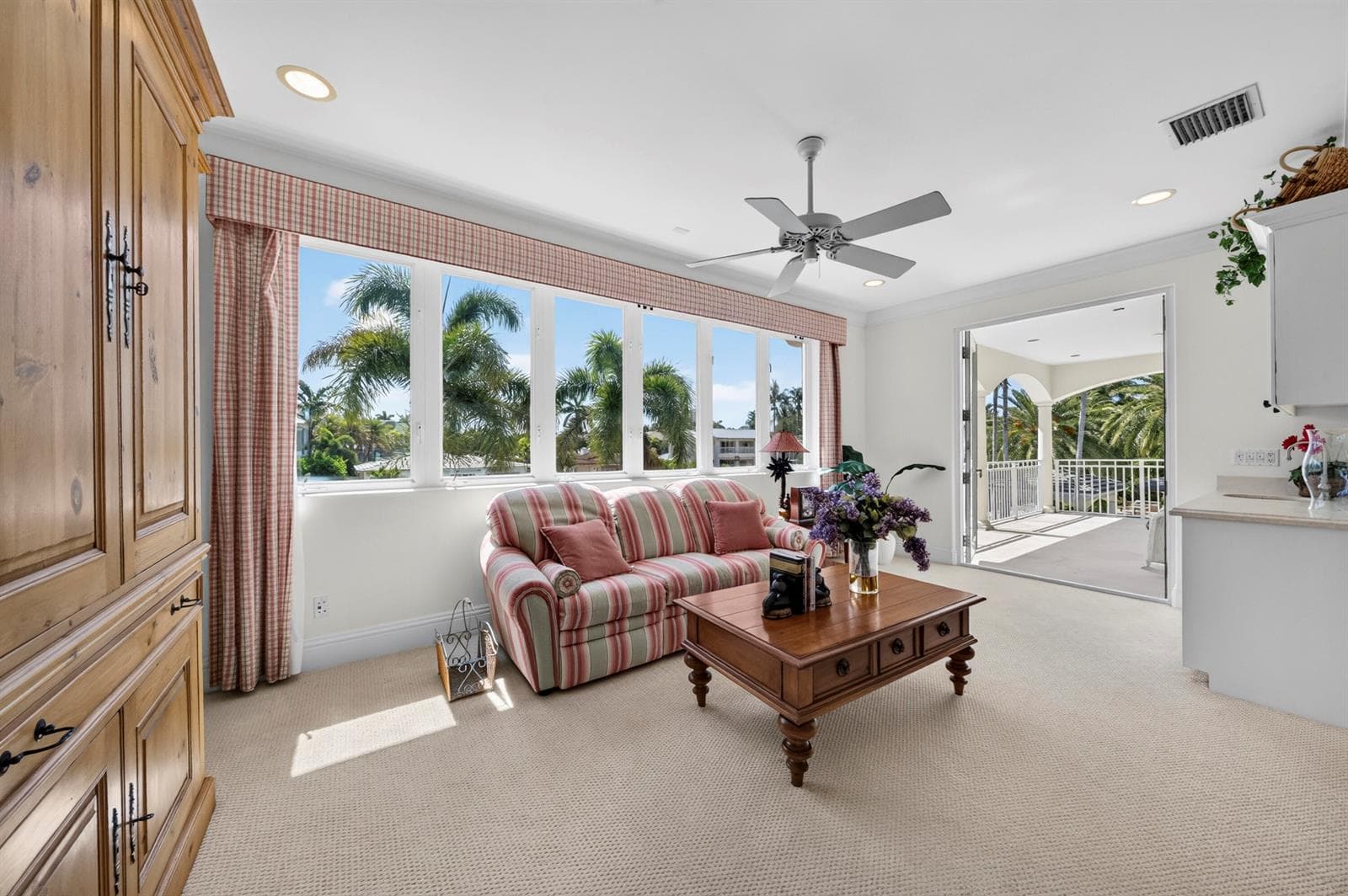 704 Isle of Palms Dr