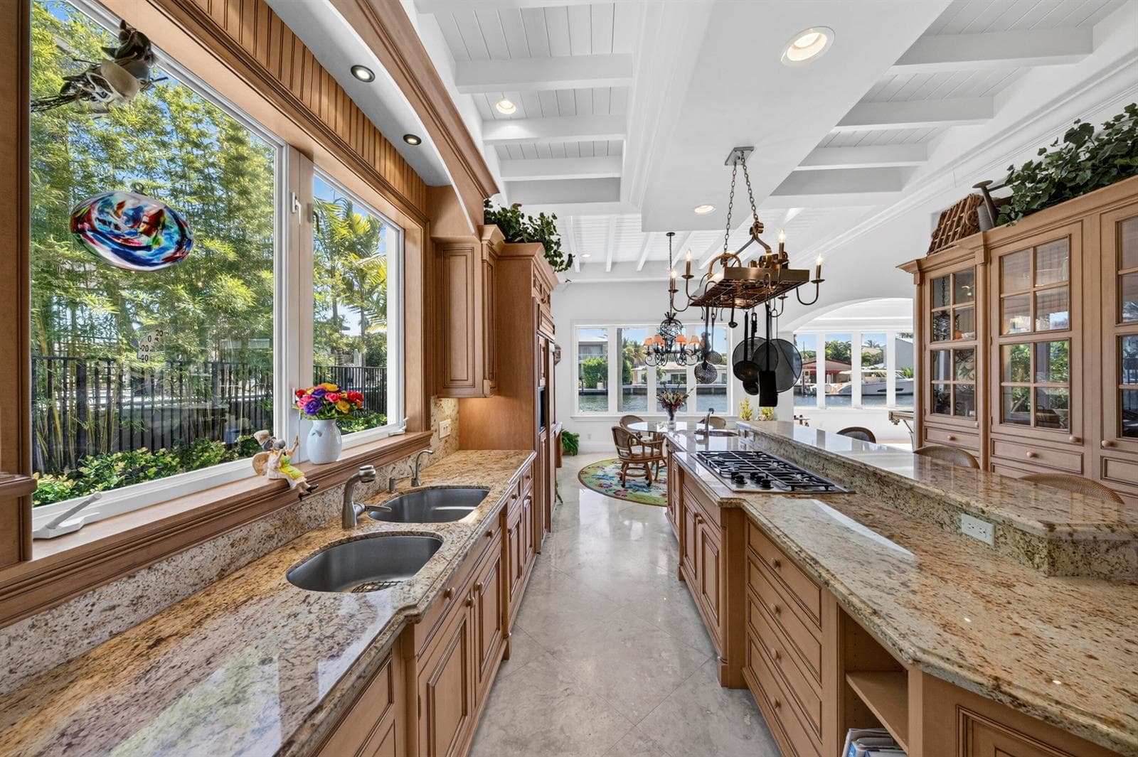 704 Isle of Palms Dr