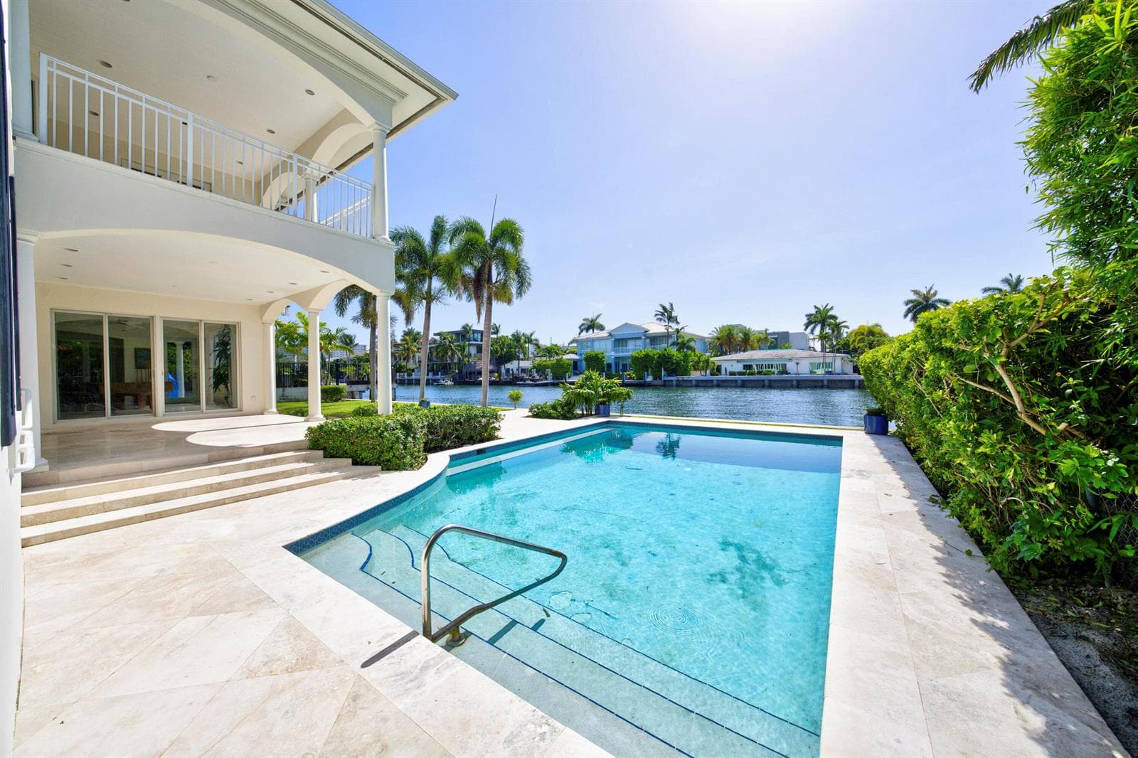 704 Isle of Palms Dr