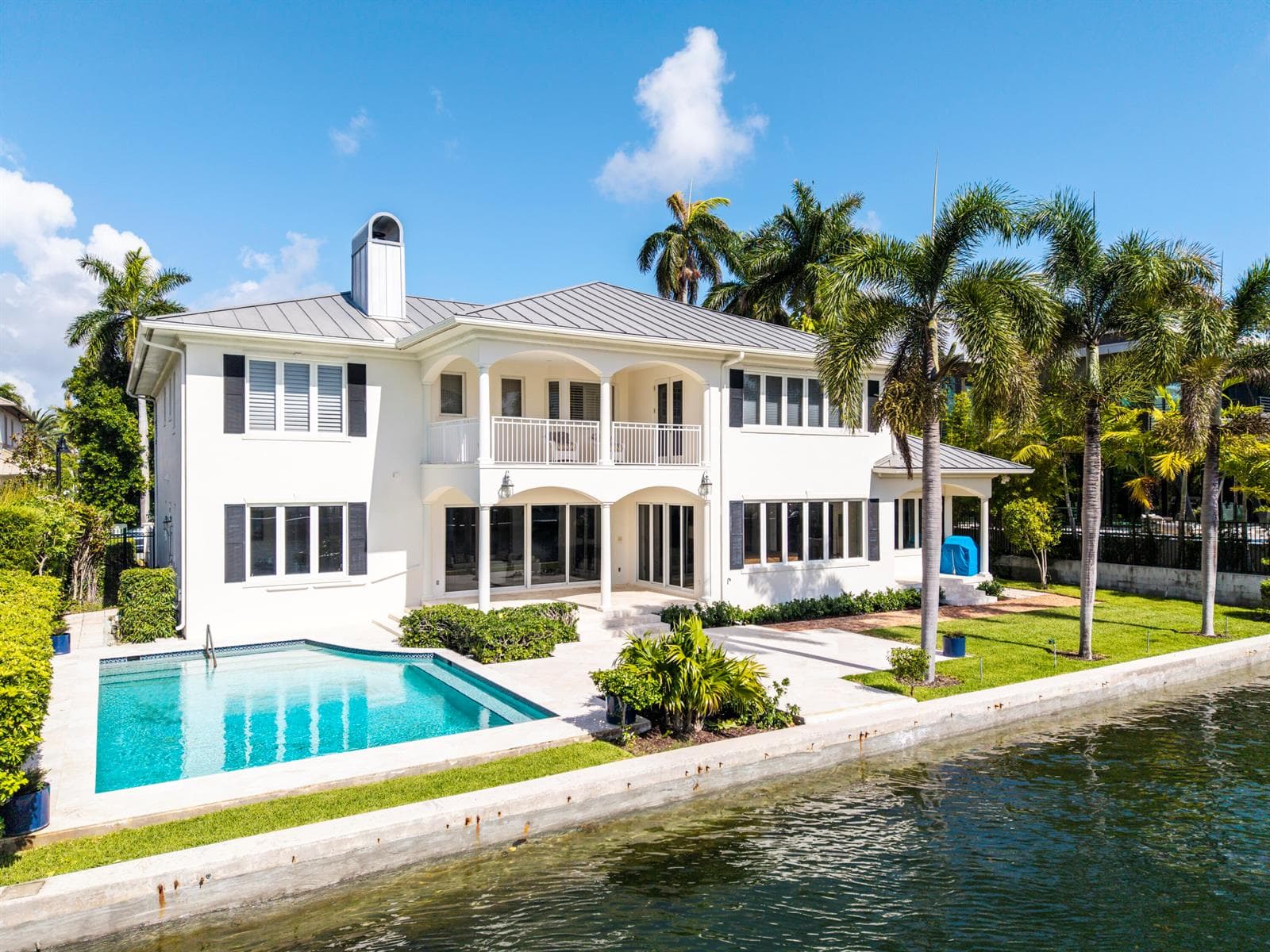 704 Isle of Palms Dr