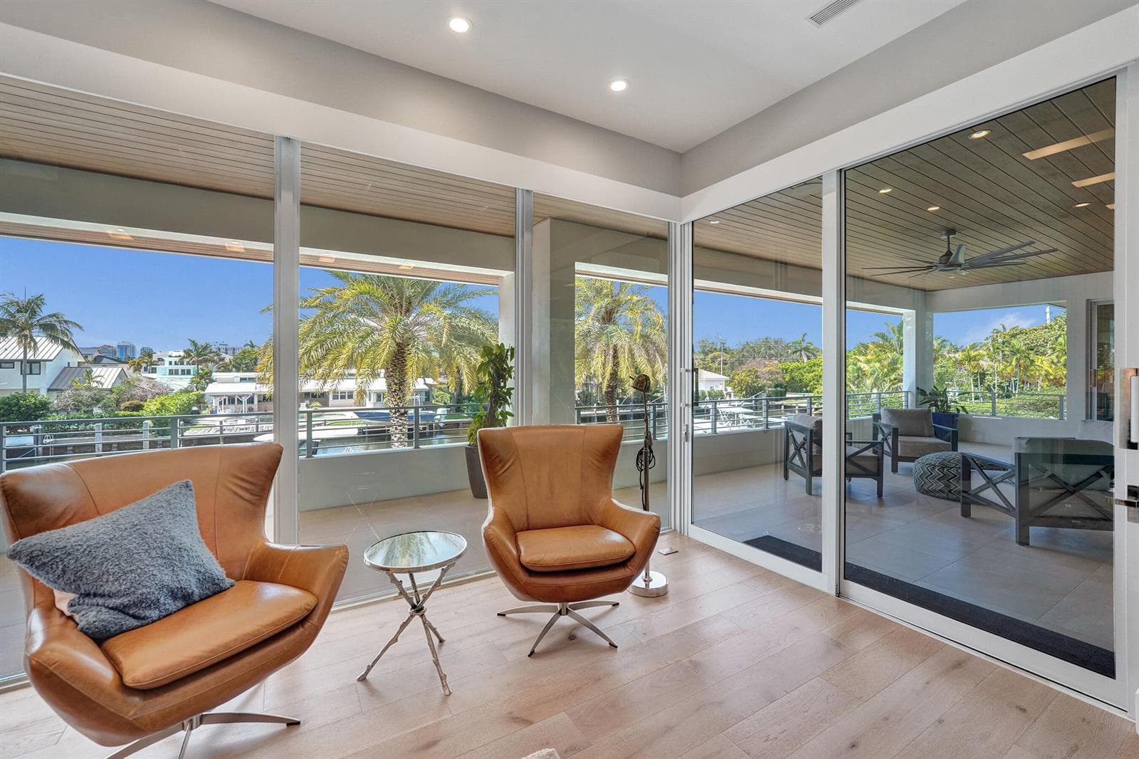 2718 NE 17th St