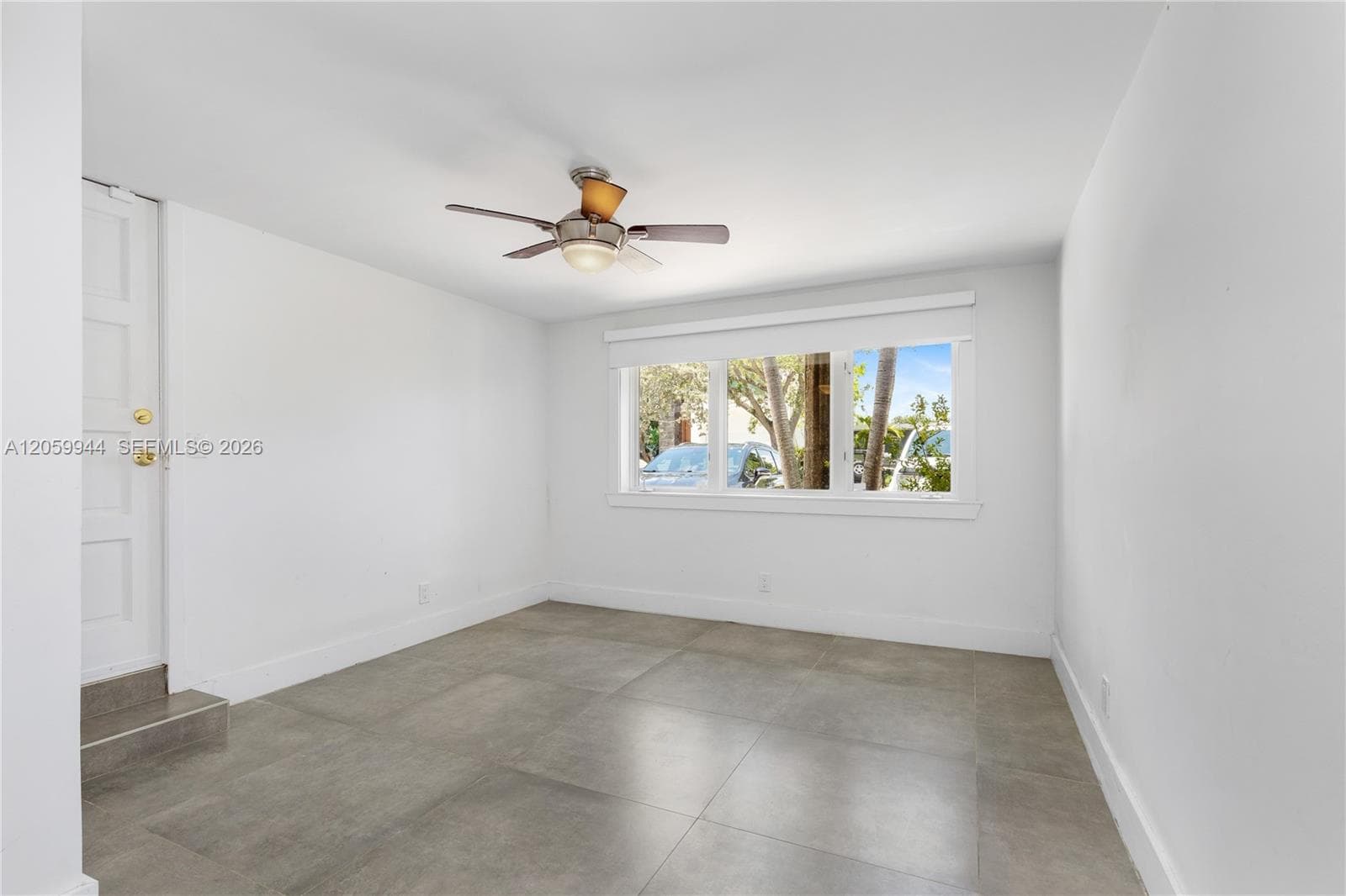 330 Coconut Isle Dr