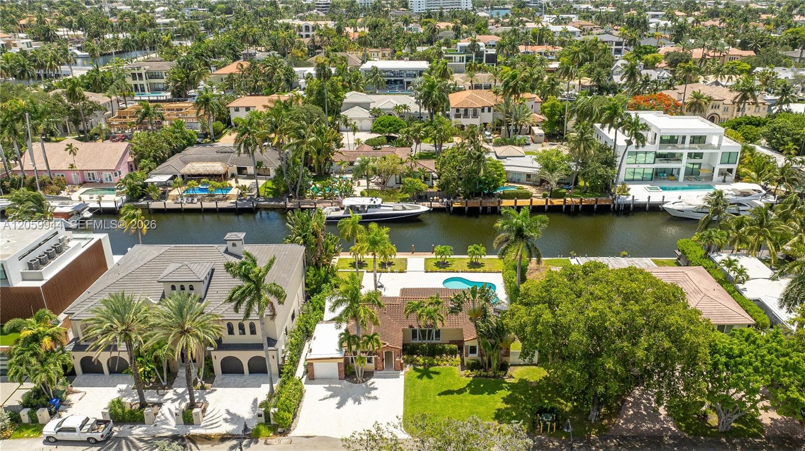330 Coconut Isle Dr