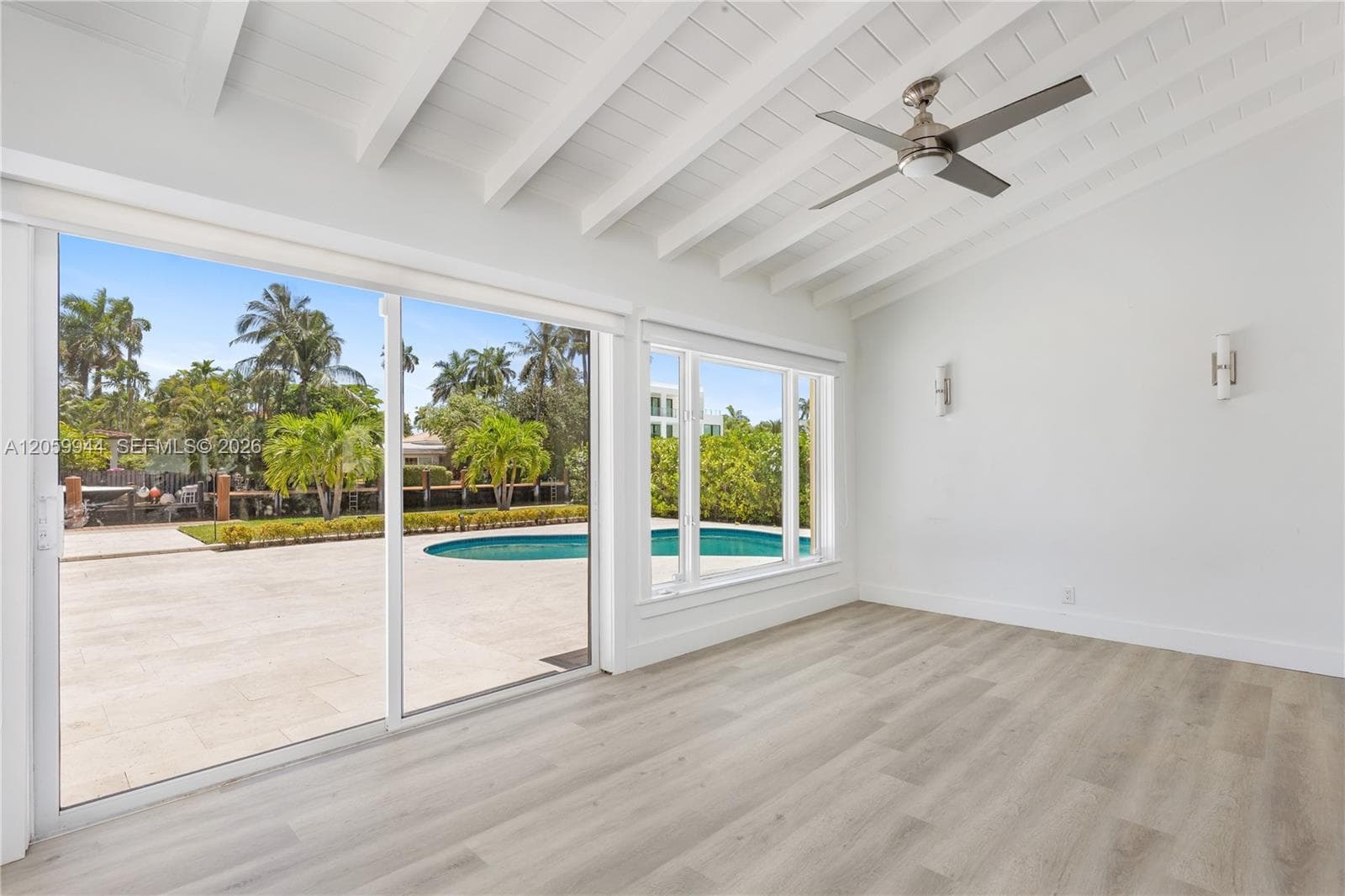 330 Coconut Isle Dr