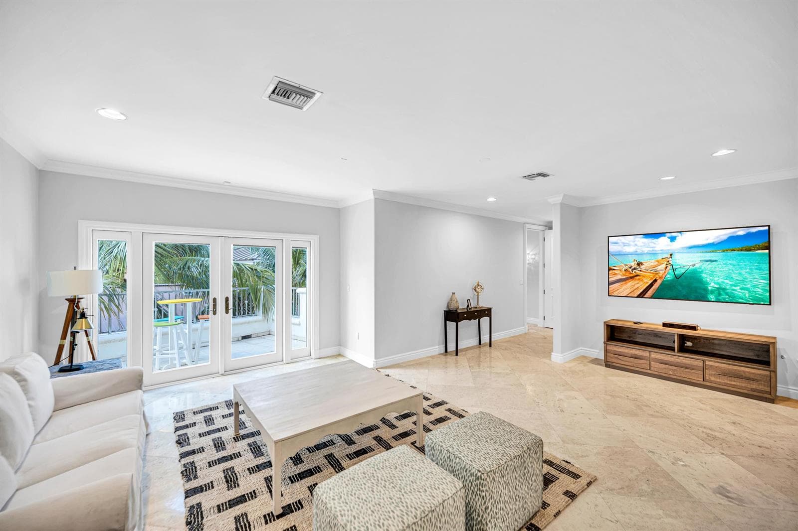 709 Idlewyld Dr
