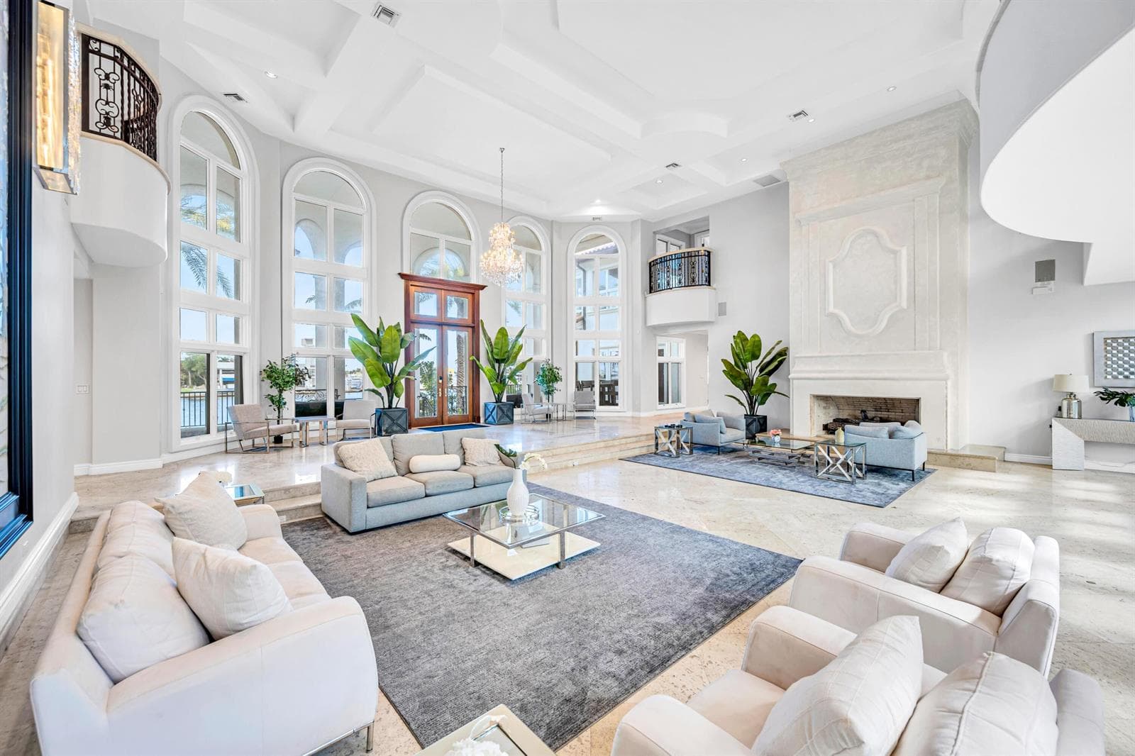 709 Idlewyld Dr