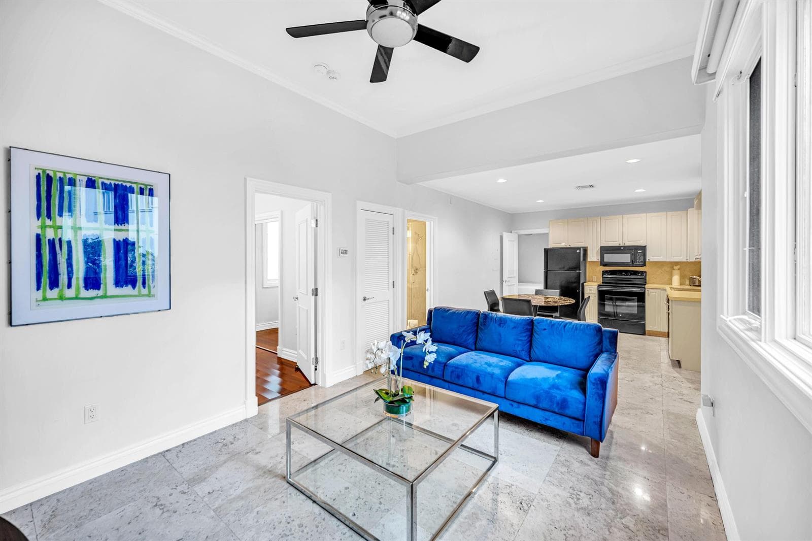 709 Idlewyld Dr