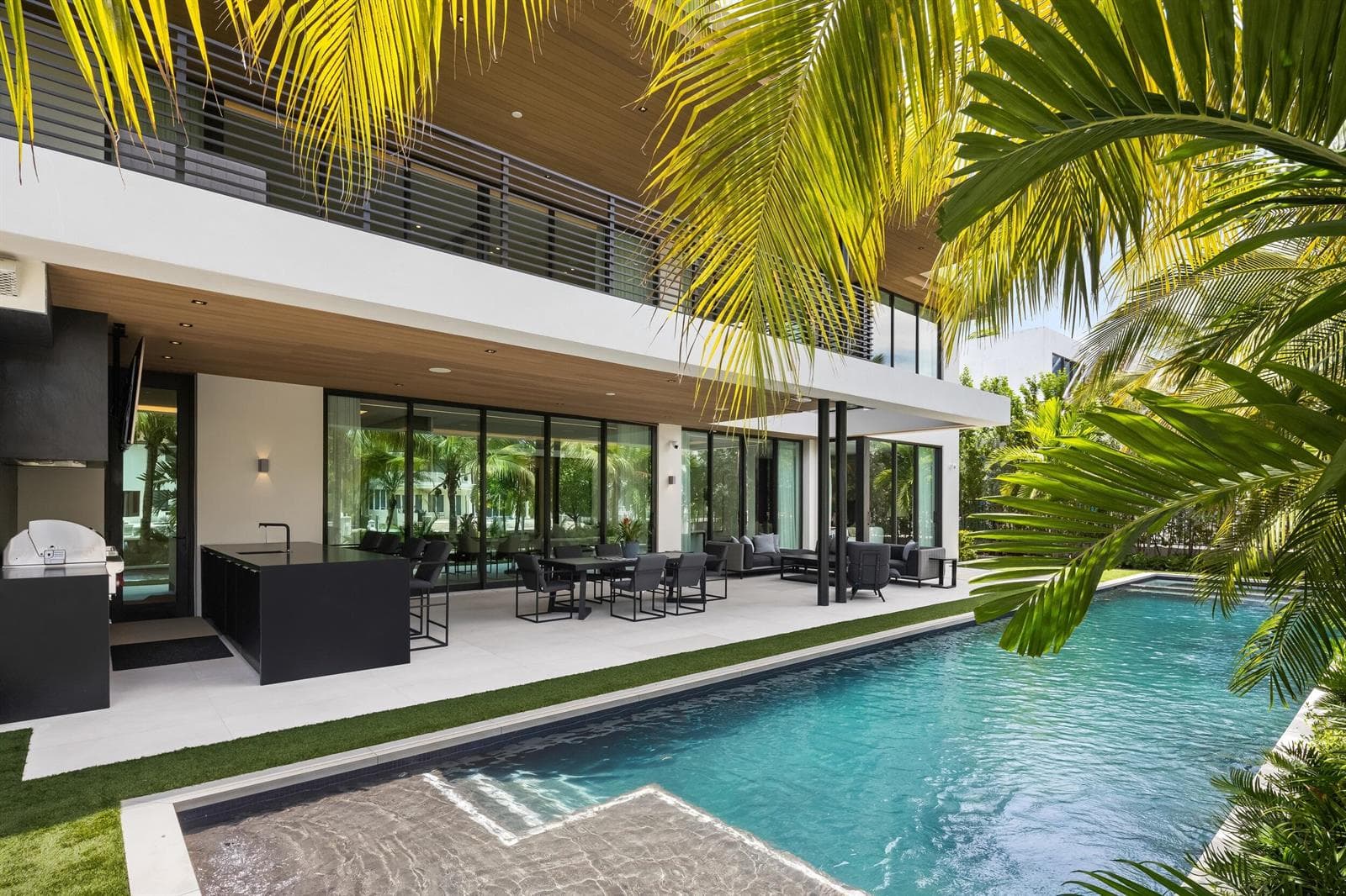 41 Nurmi Dr