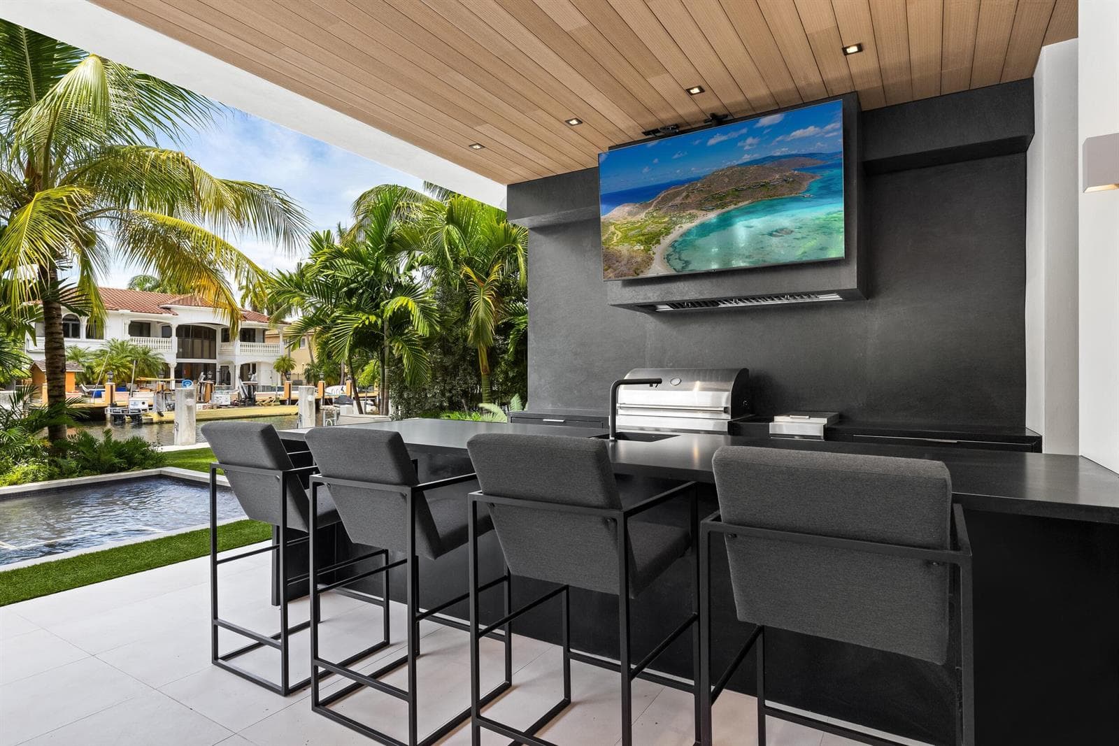 41 Nurmi Dr
