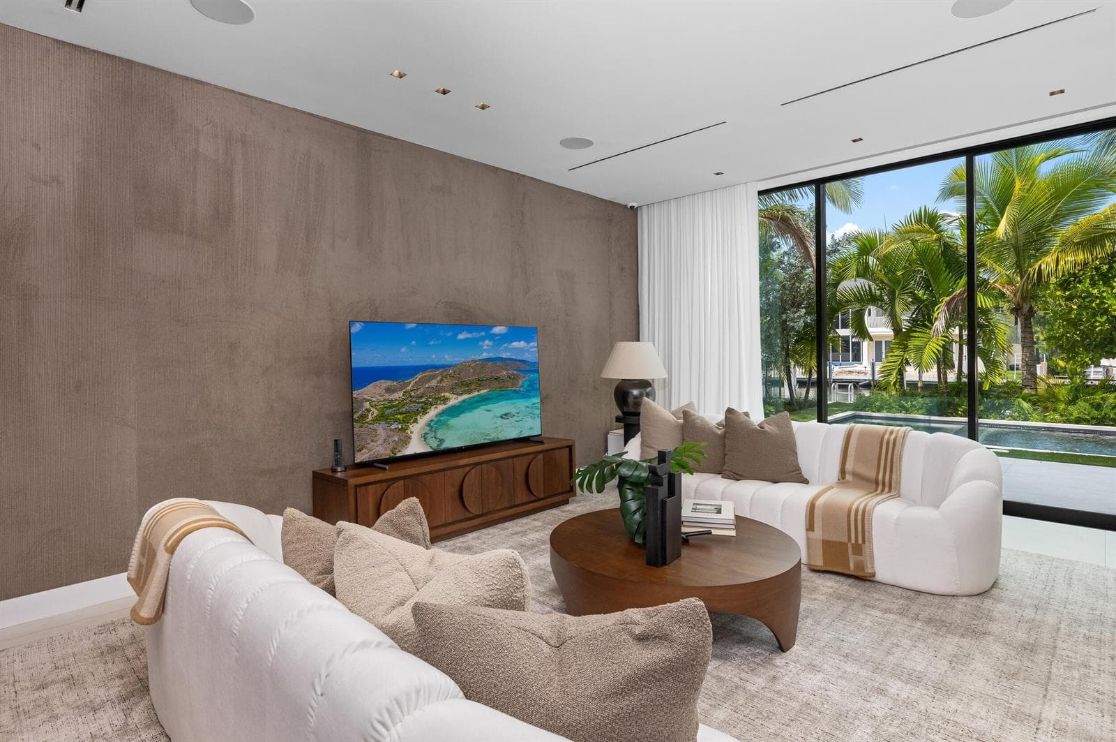 41 Nurmi Dr