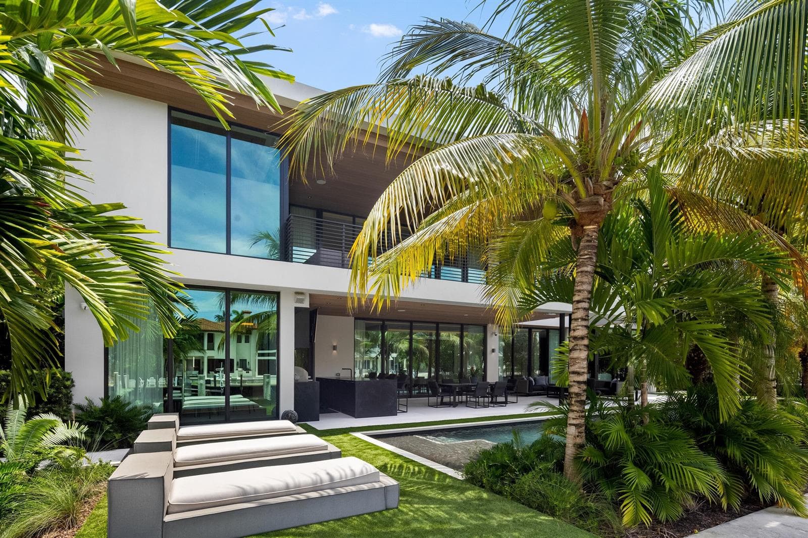 41 Nurmi Dr